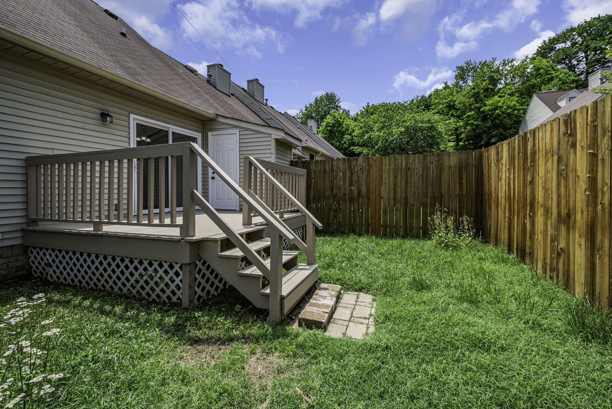 200 Deerpoint Ct