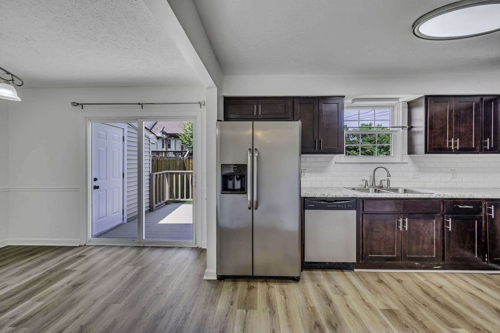 200 Deerpoint Ct