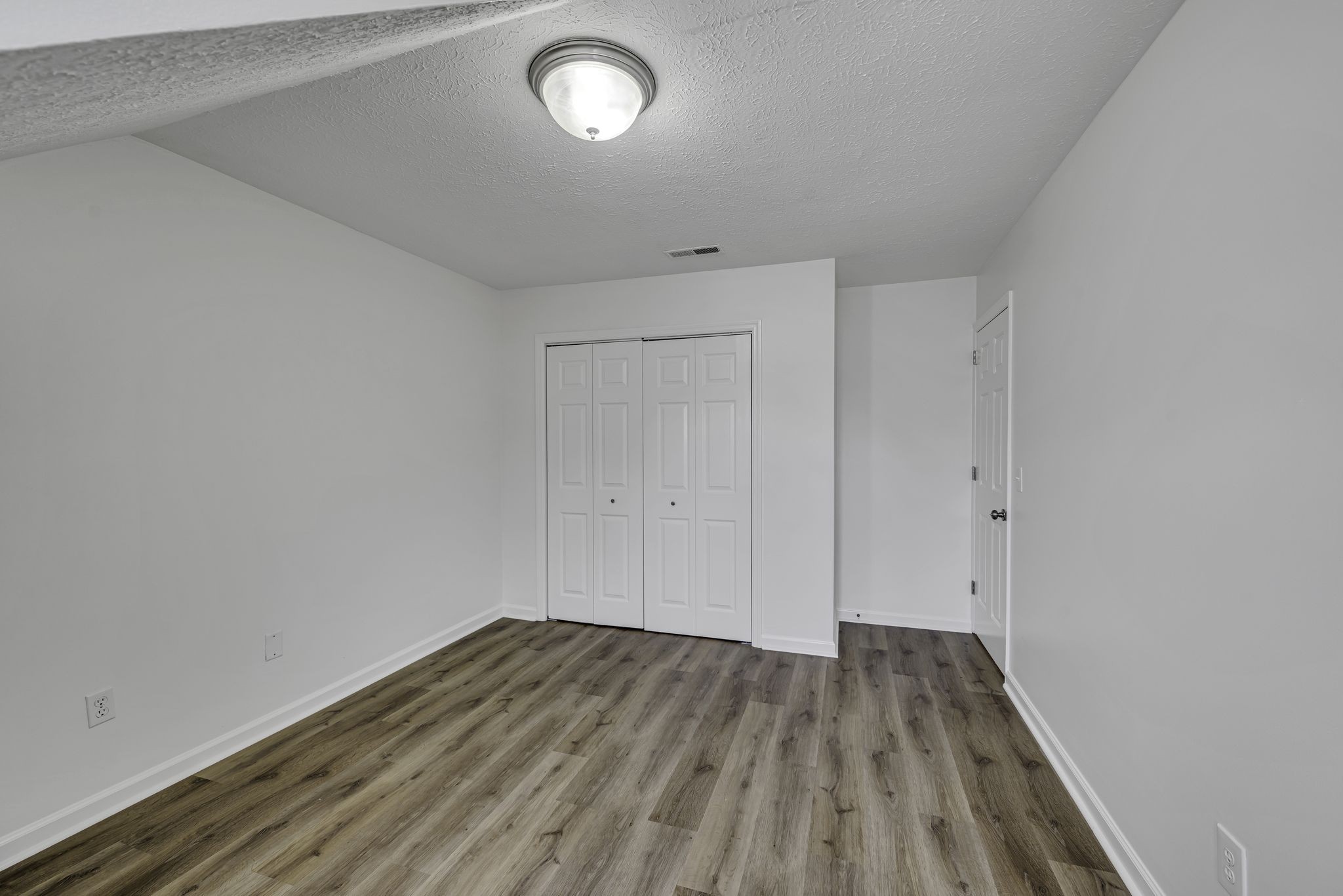 200 Deerpoint Ct