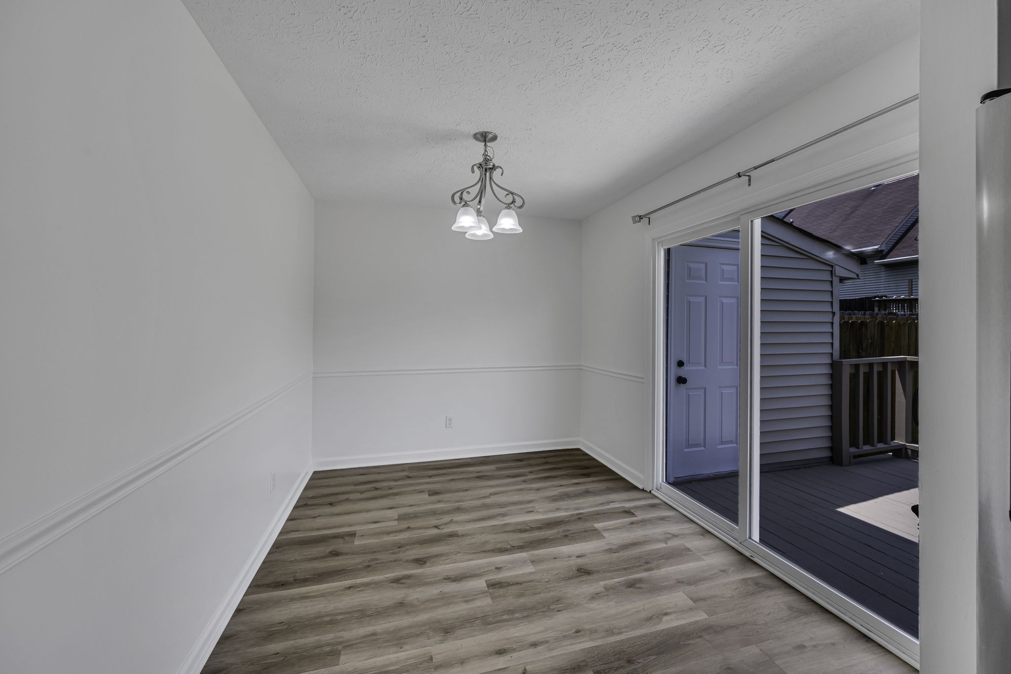 200 Deerpoint Ct