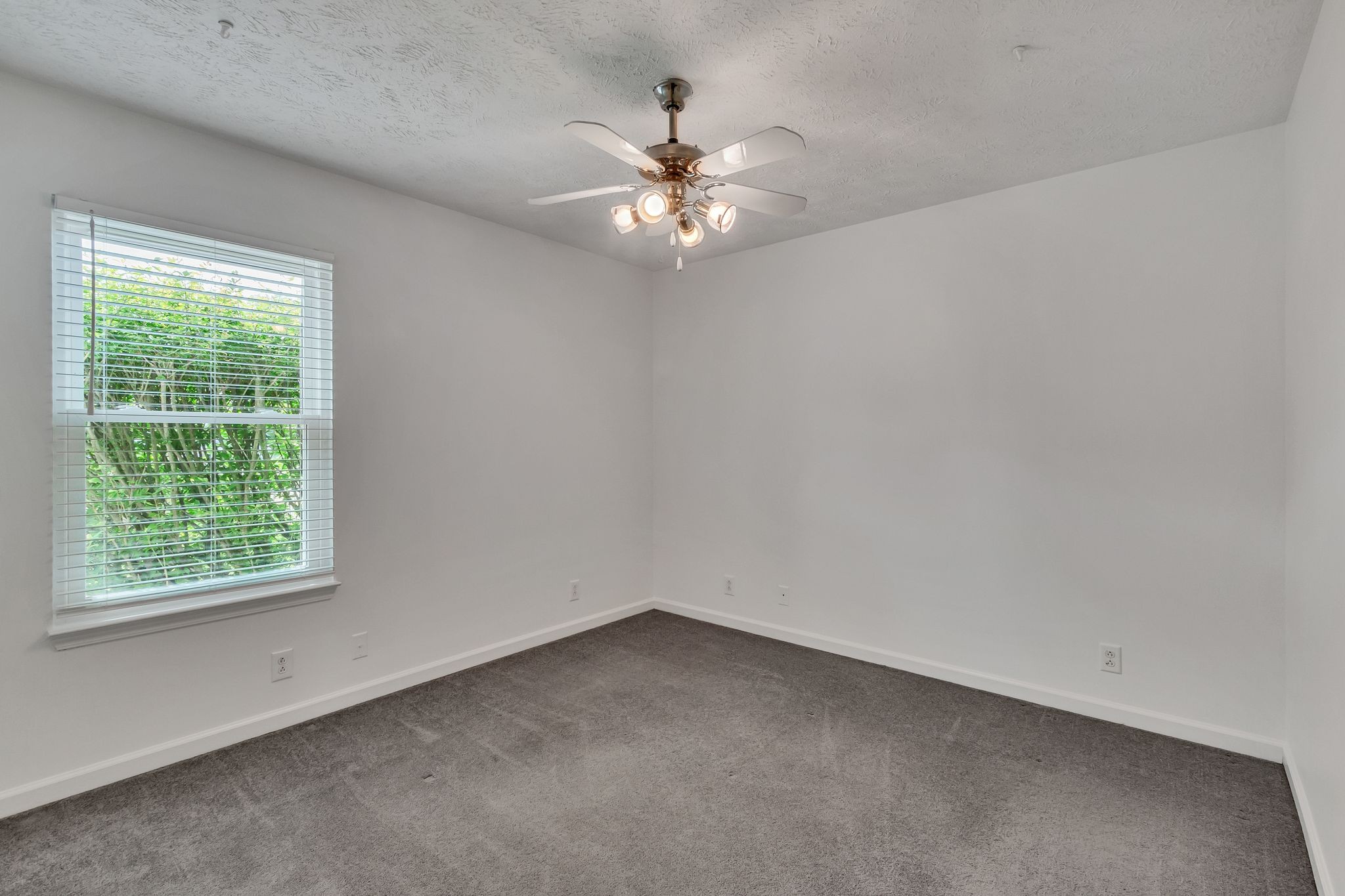 2707 Windemere Dr
