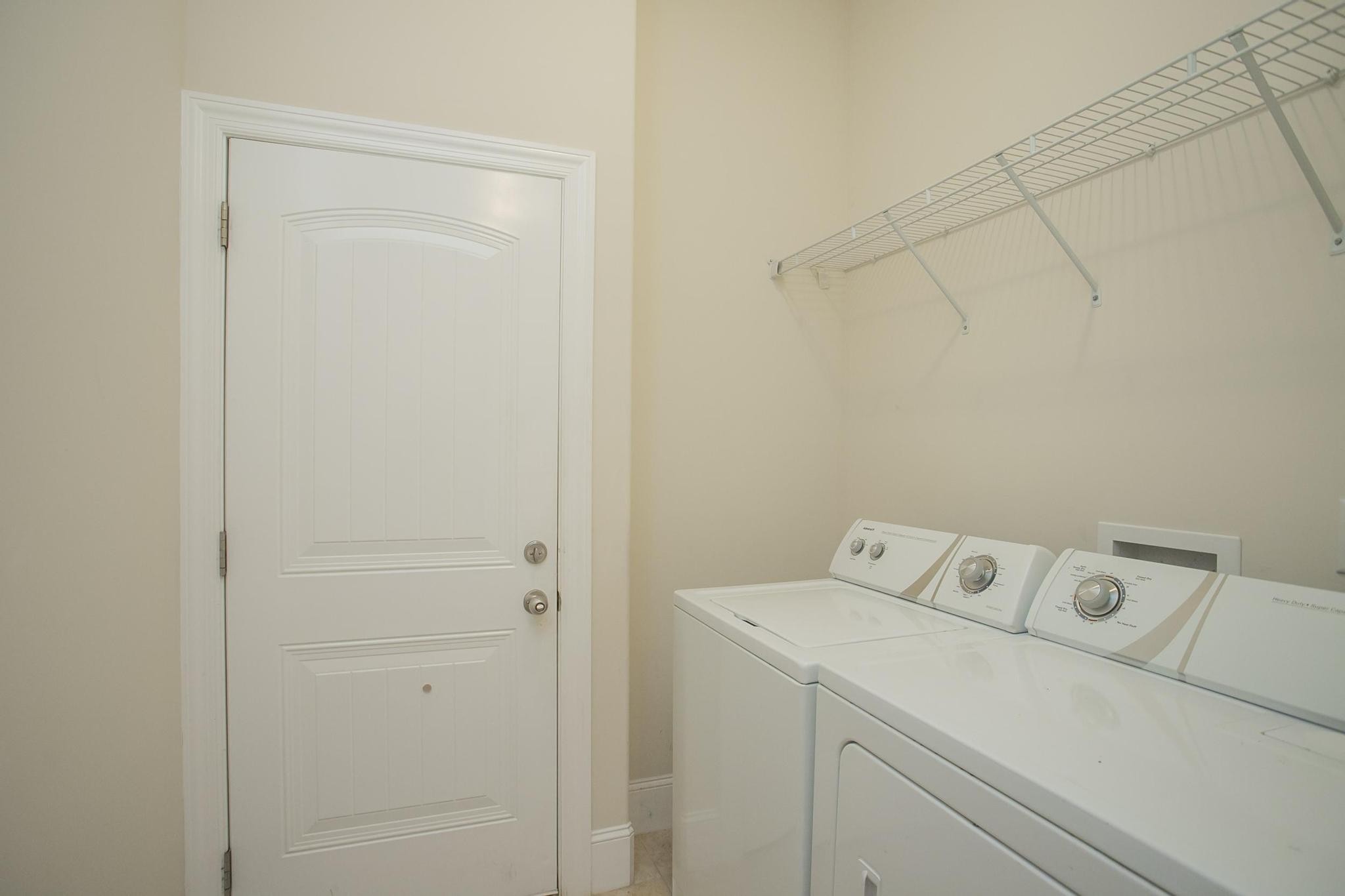 1398 Moonlight Trail