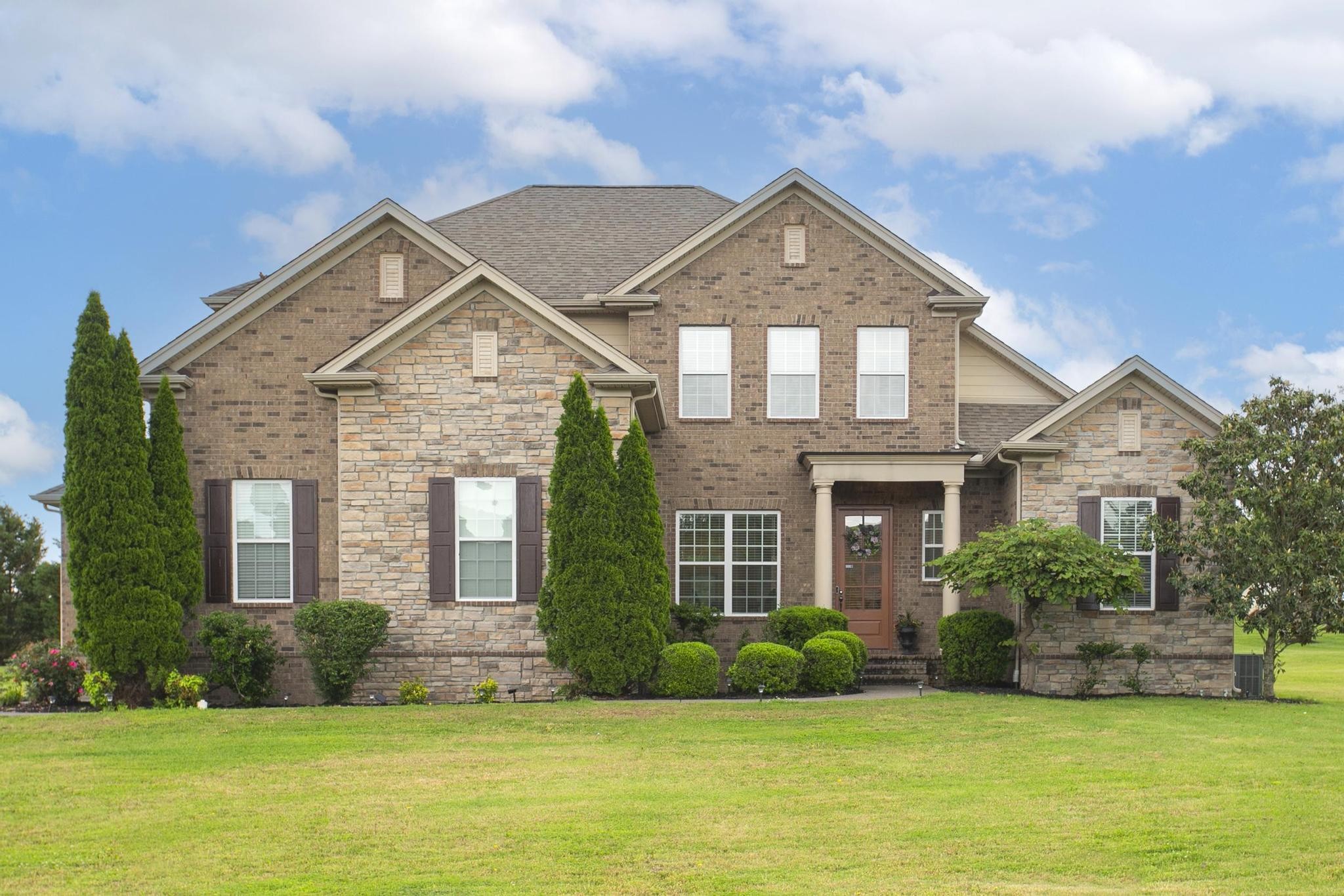 1398 Moonlight Trail