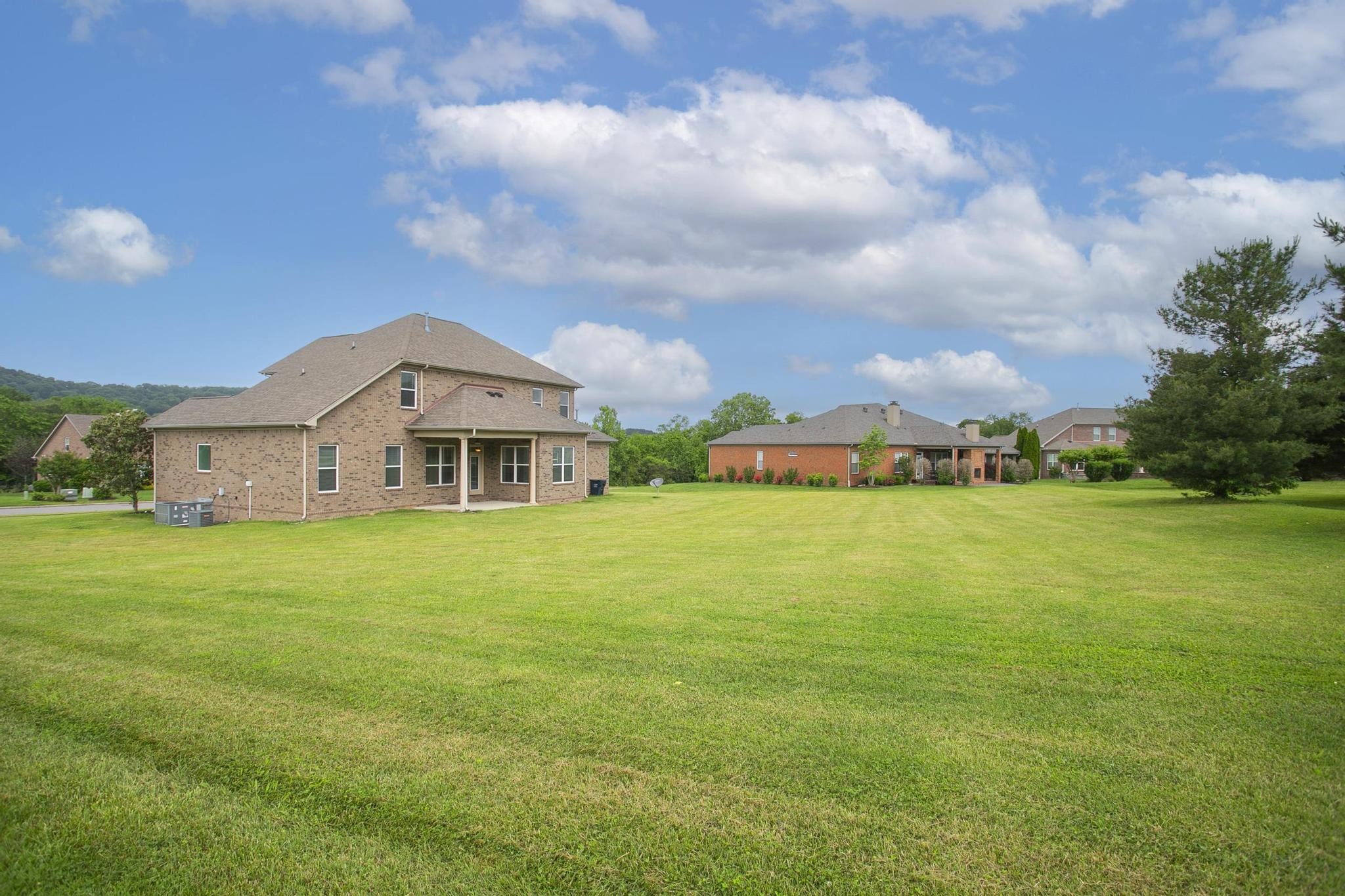 1398 Moonlight Trail