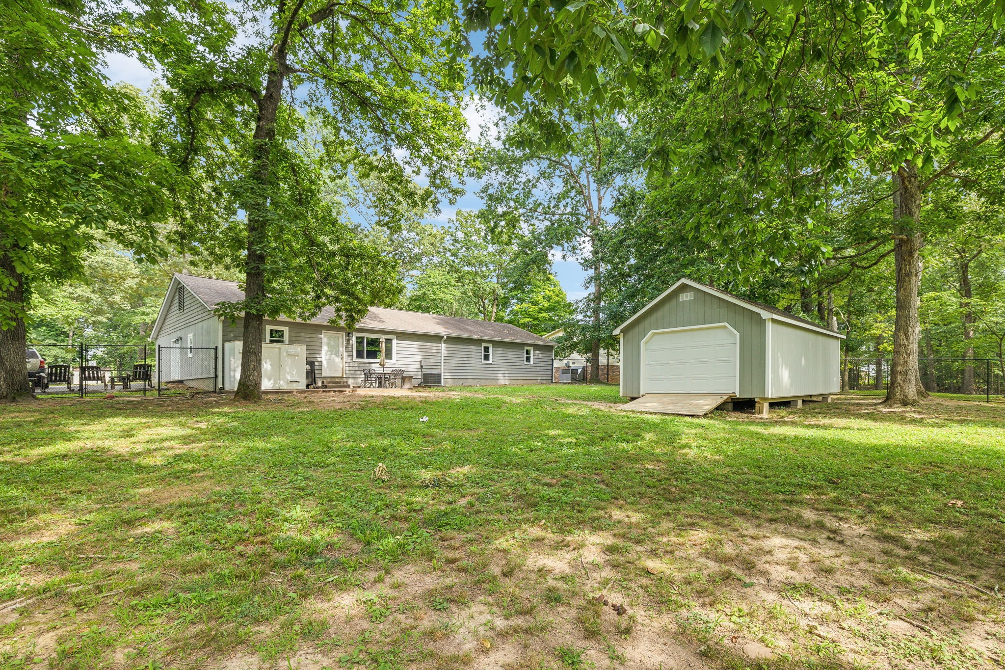 115 Larkway Dr