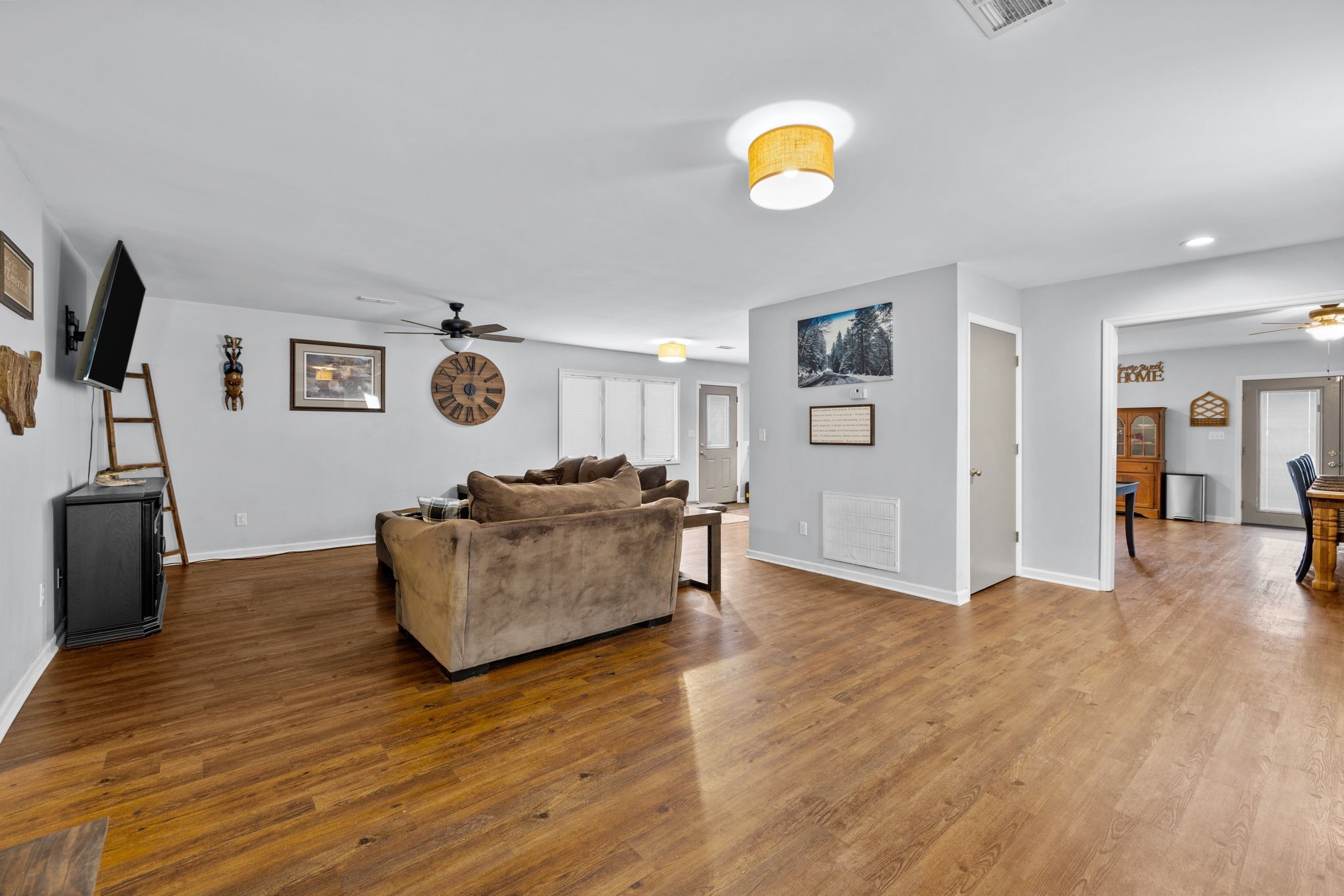 115 Larkway Dr