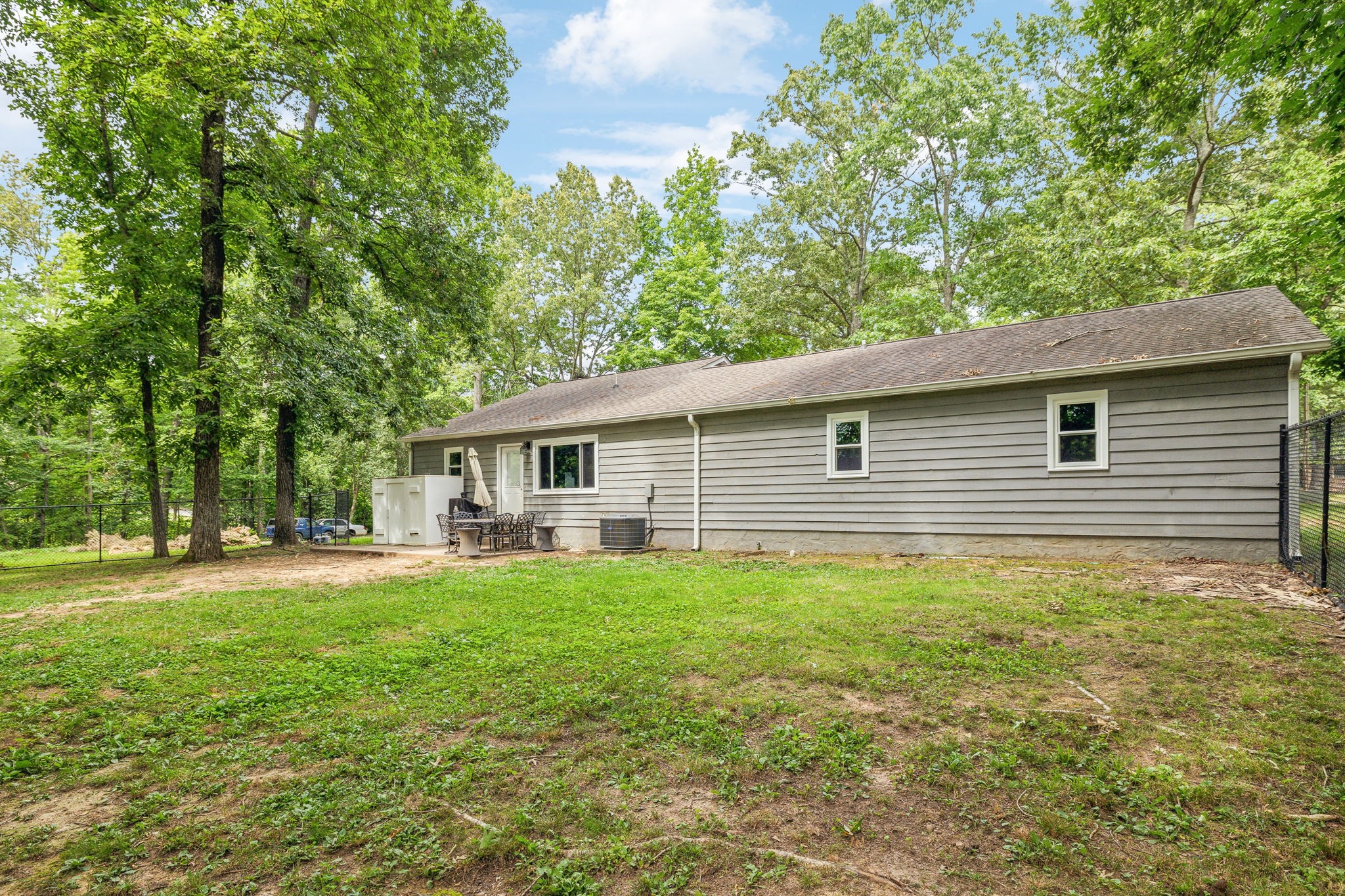 115 Larkway Dr