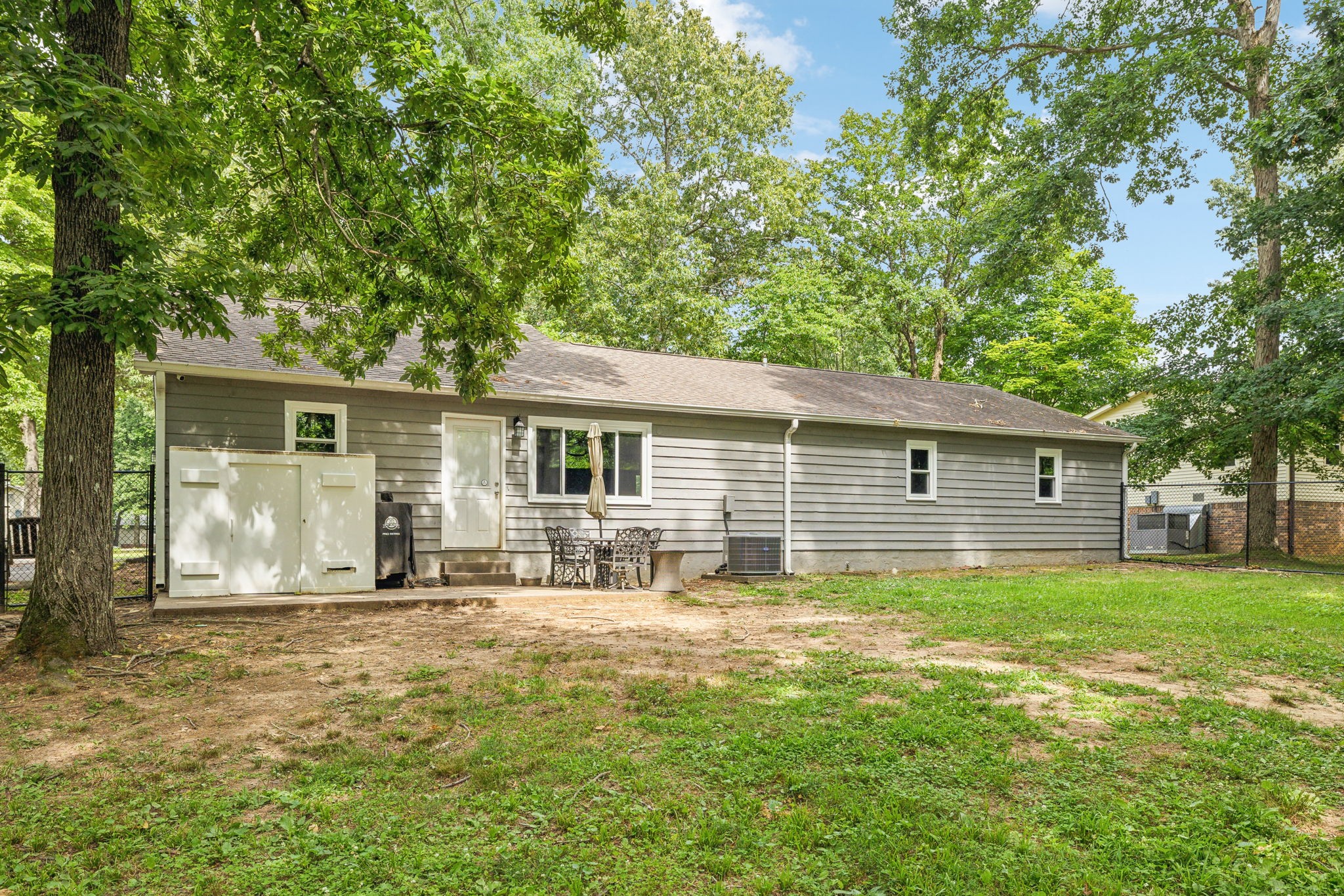 115 Larkway Dr