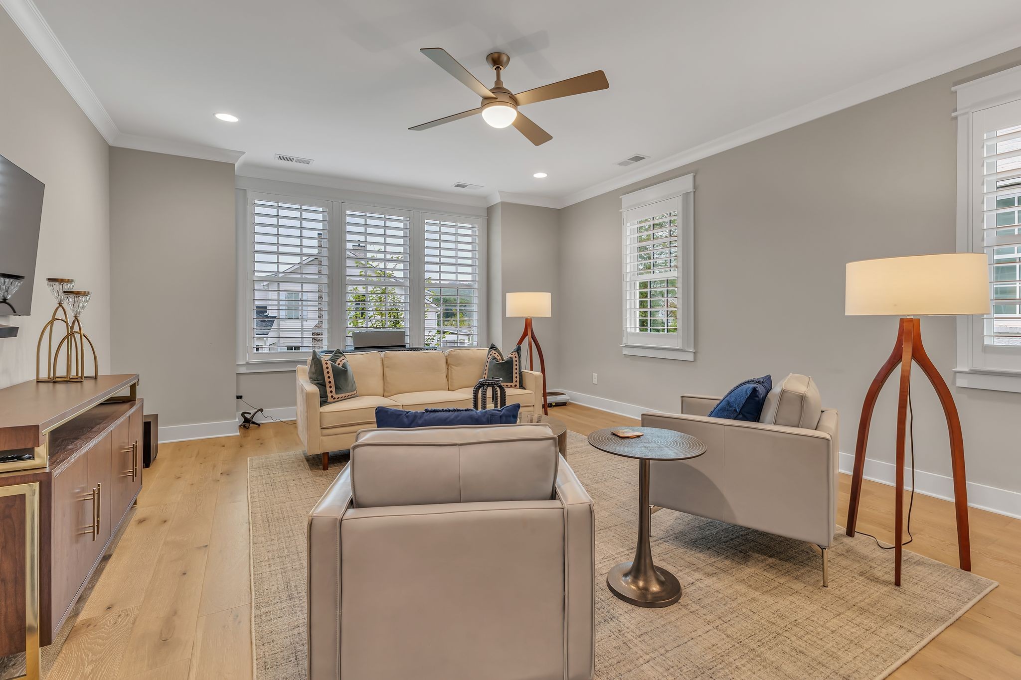 333 Stephens Valley Blvd