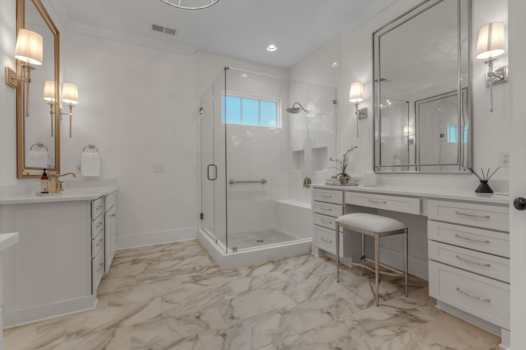 333 Stephens Valley Blvd