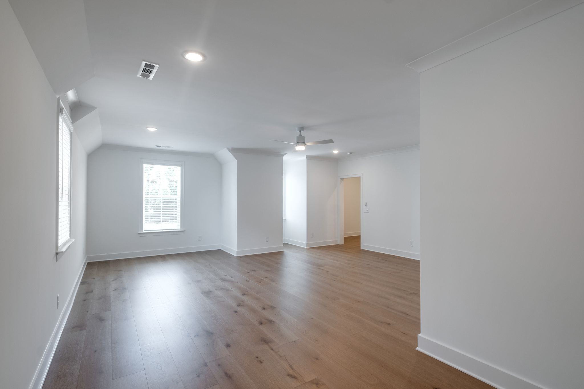 3295 Sassafras Ln
