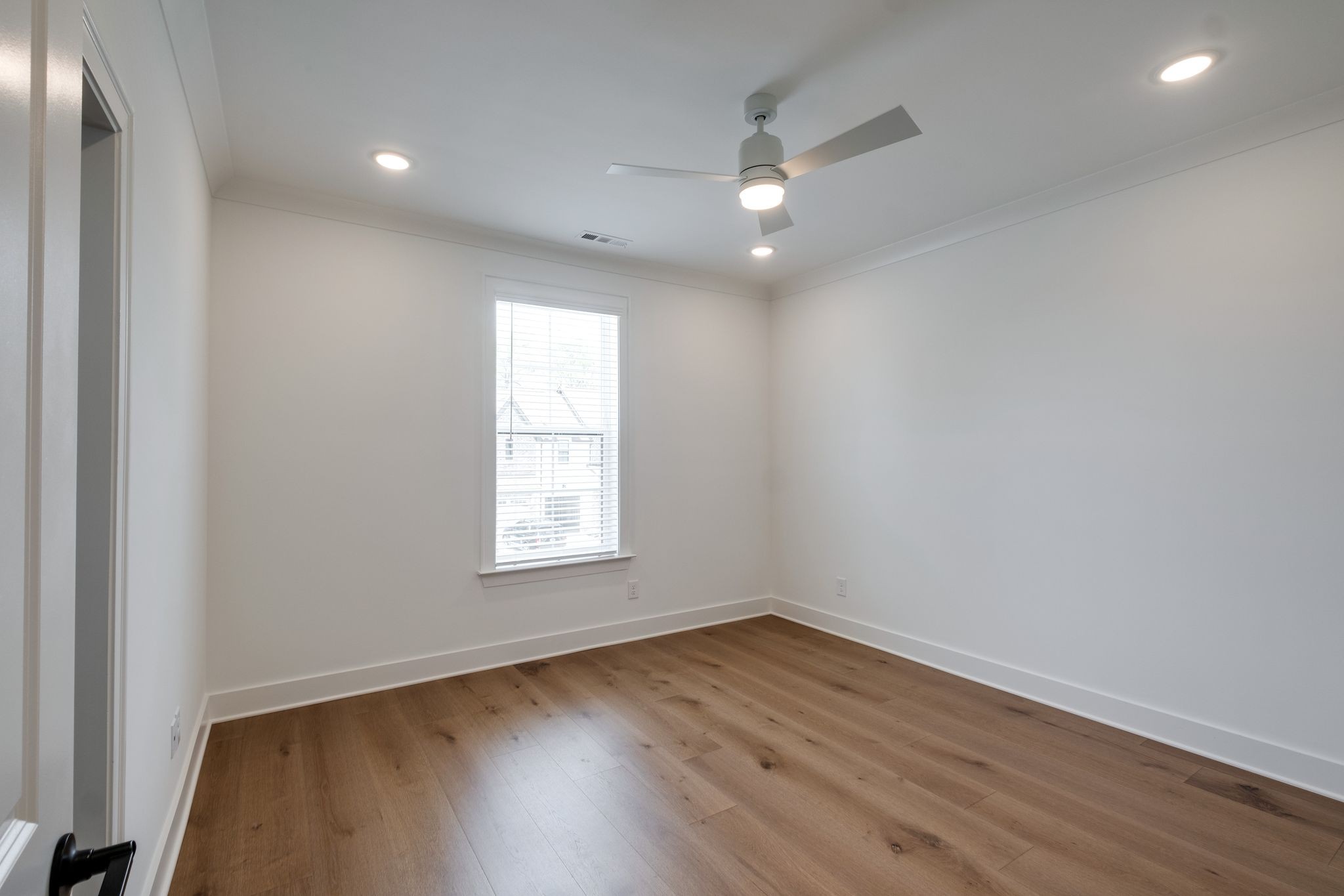 3295 Sassafras Ln