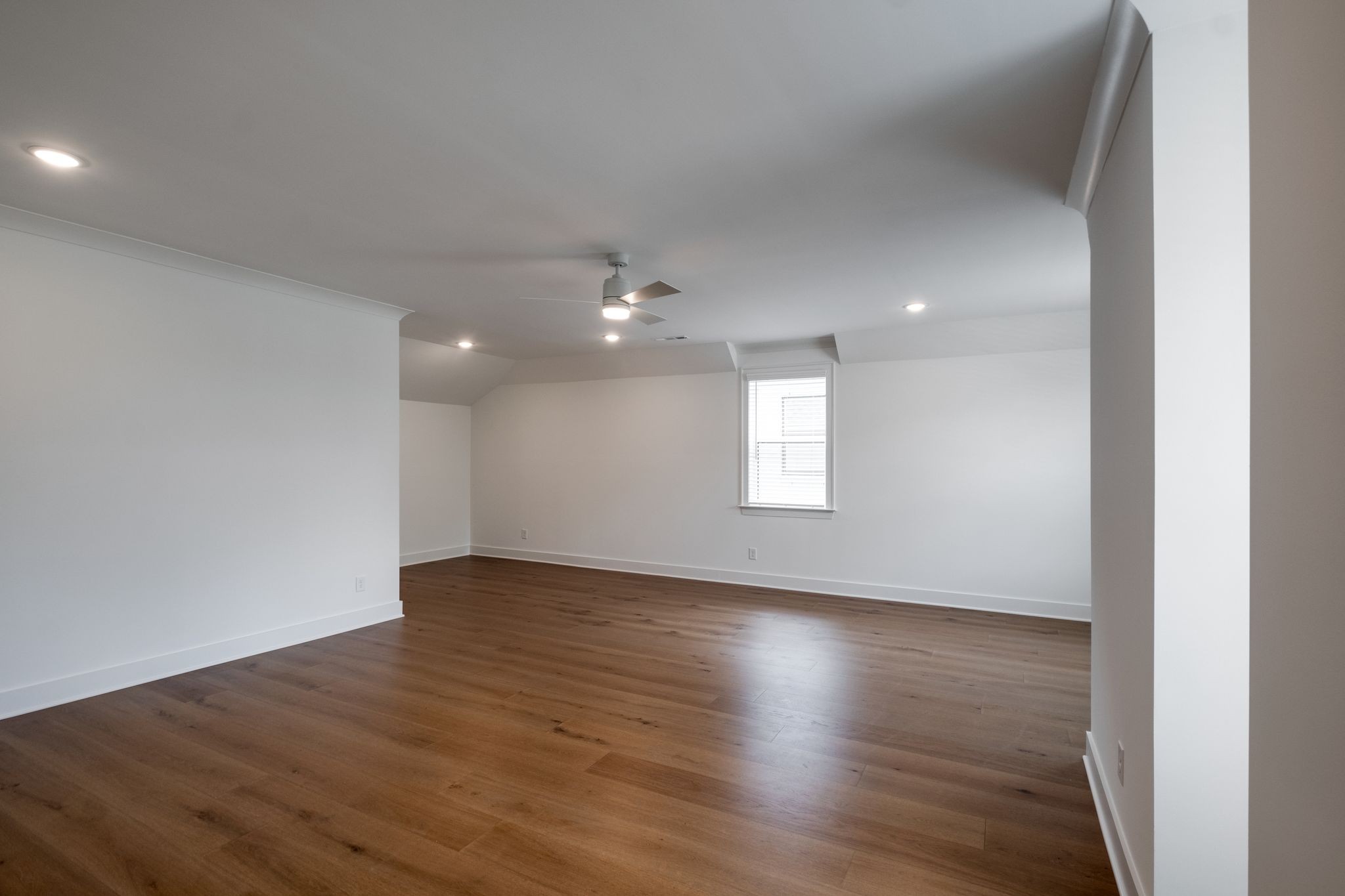 3295 Sassafras Ln
