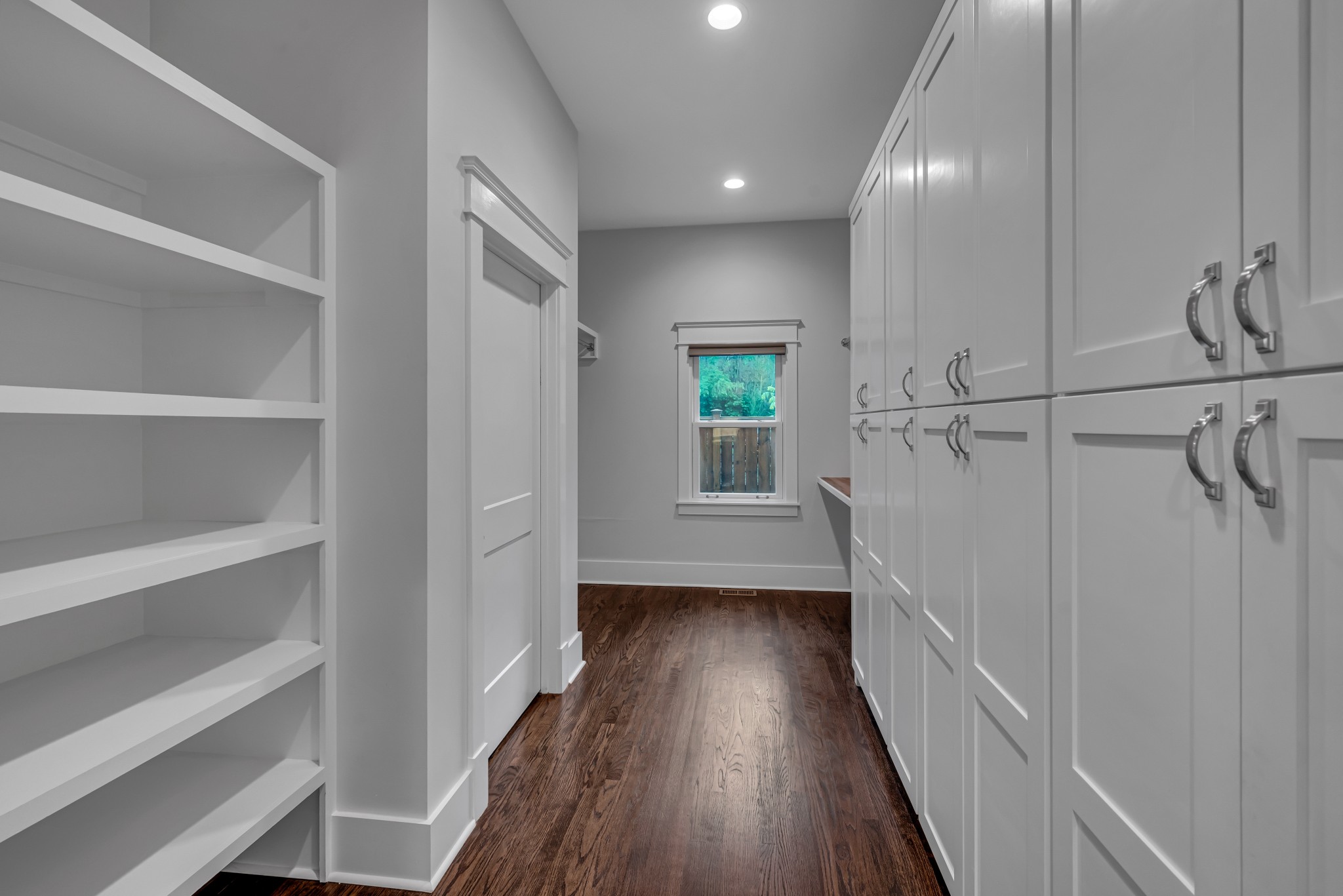 302 Chapel Ave