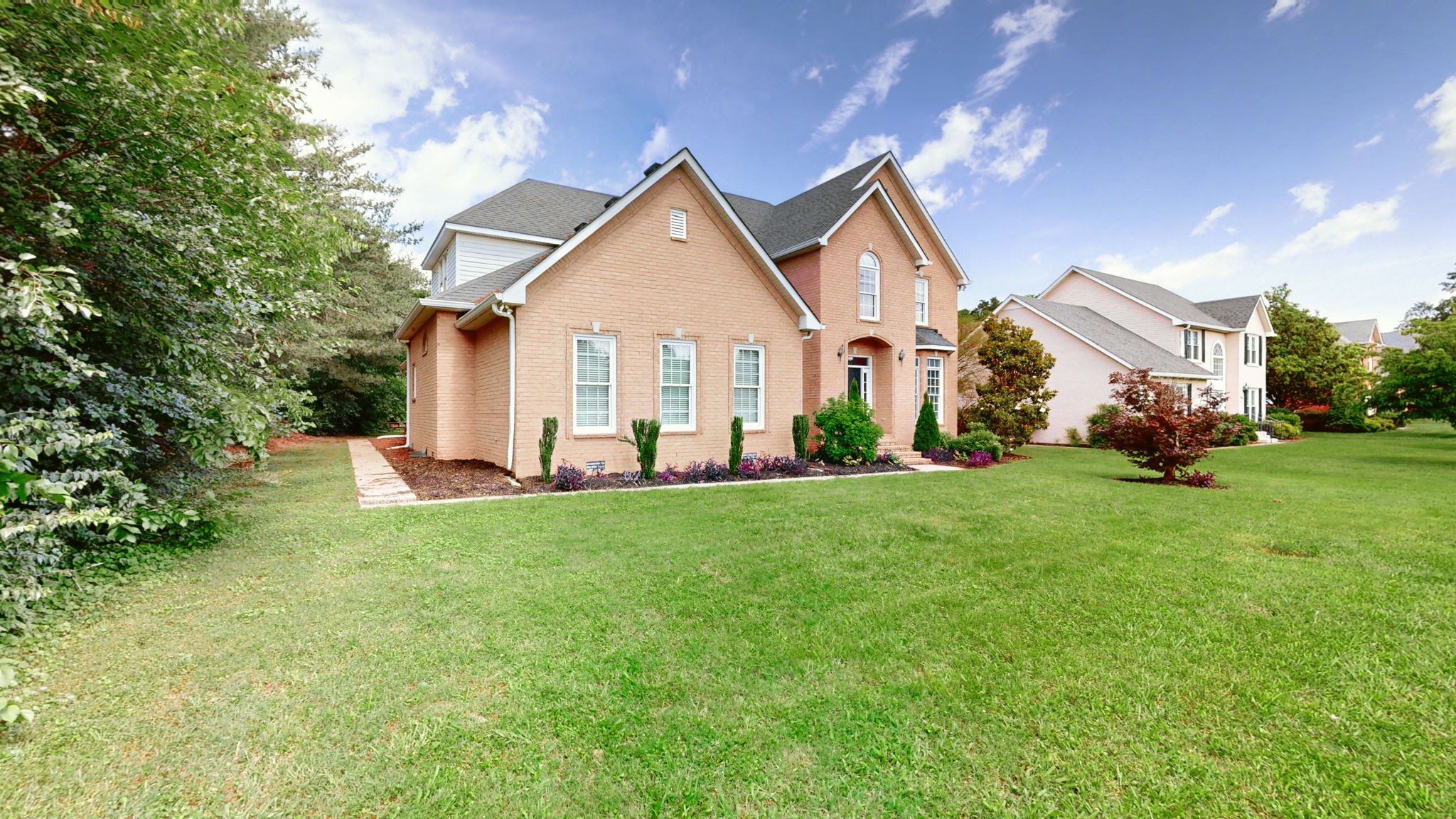 1546 W Northfield Blvd