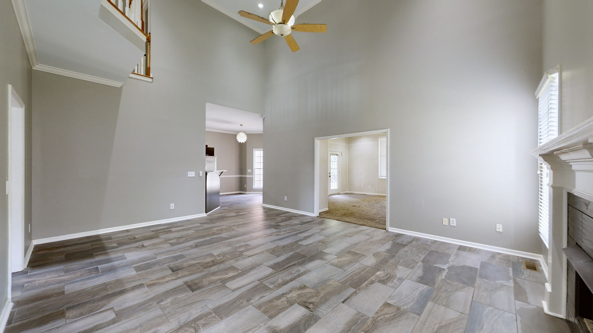 1546 W Northfield Blvd
