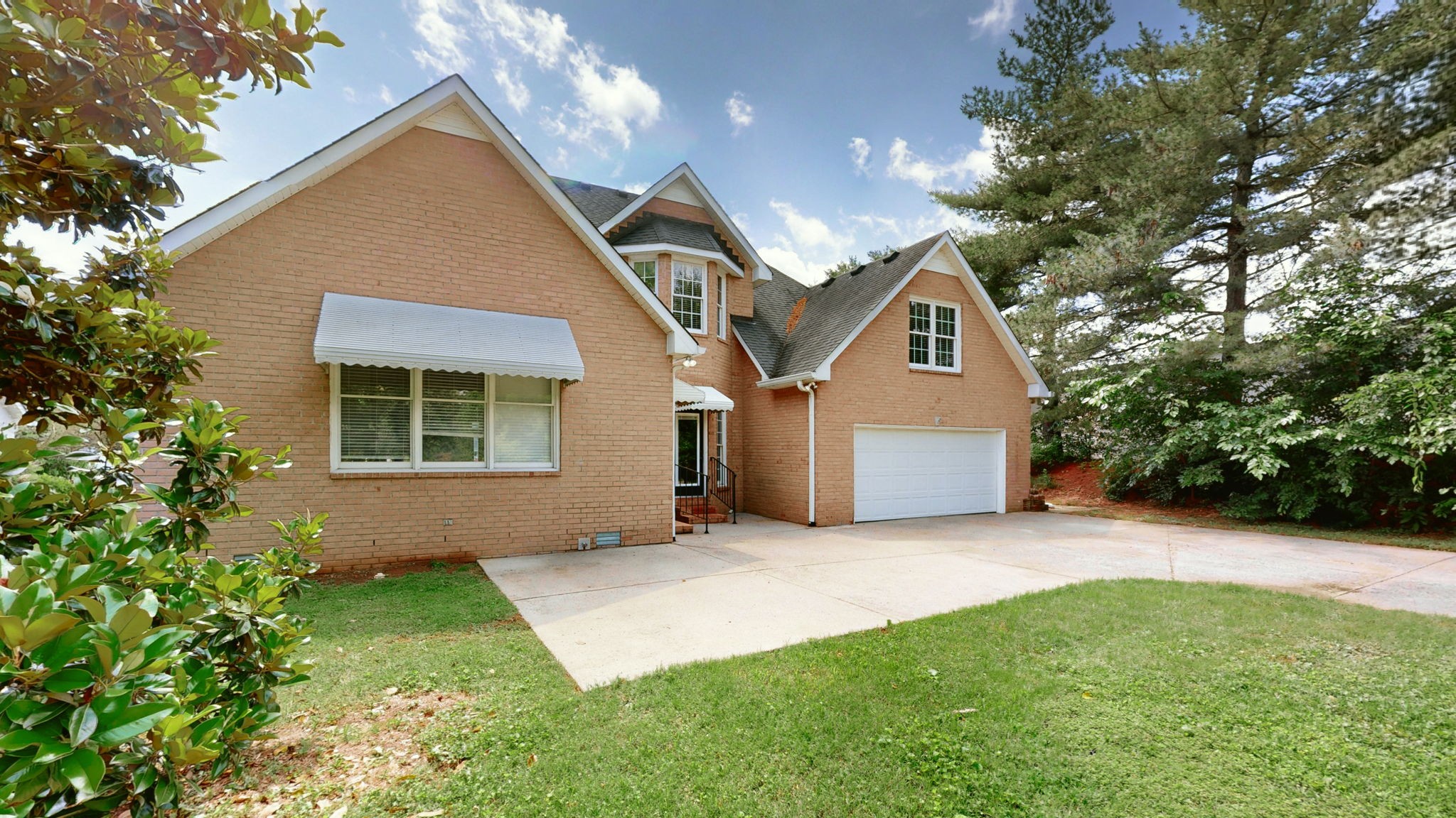 1546 W Northfield Blvd