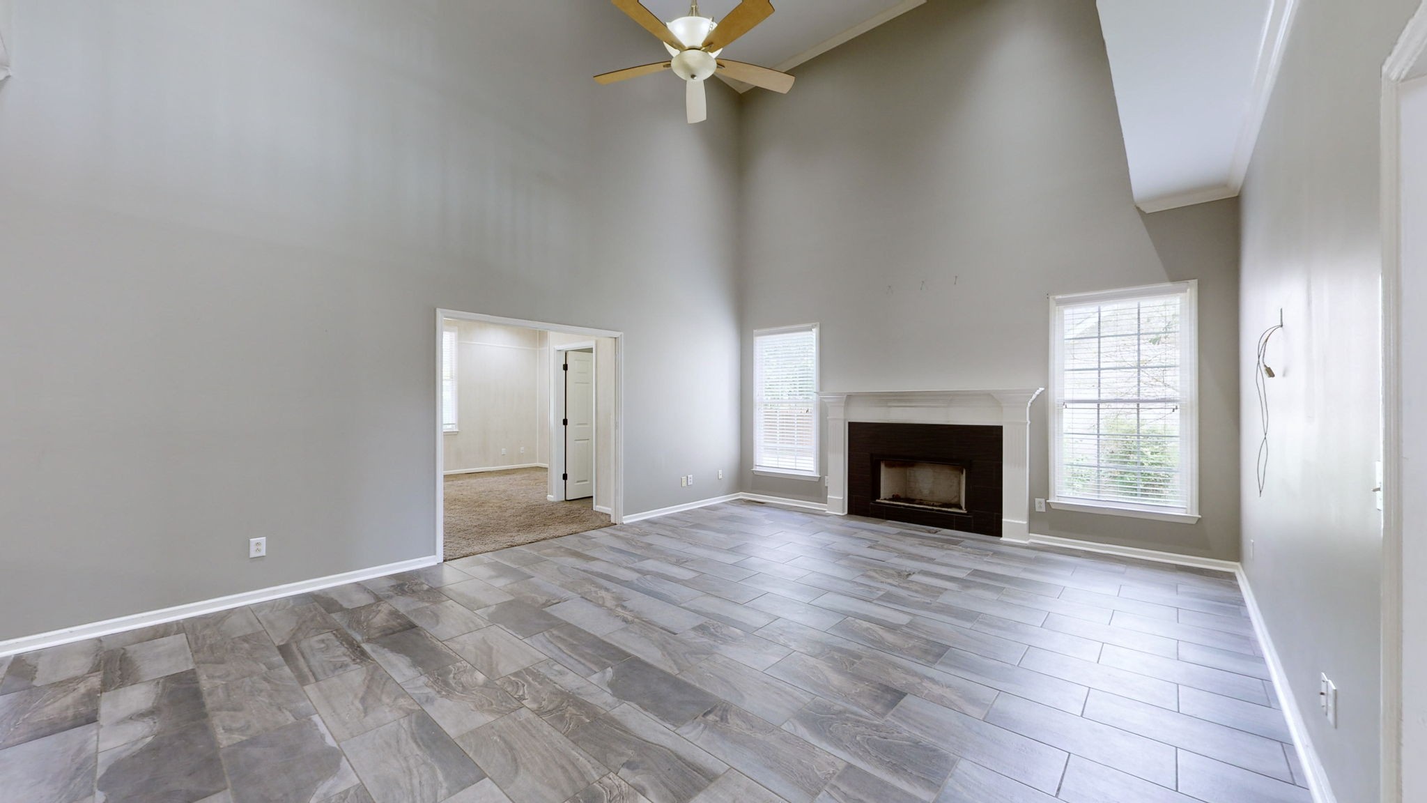 1546 W Northfield Blvd