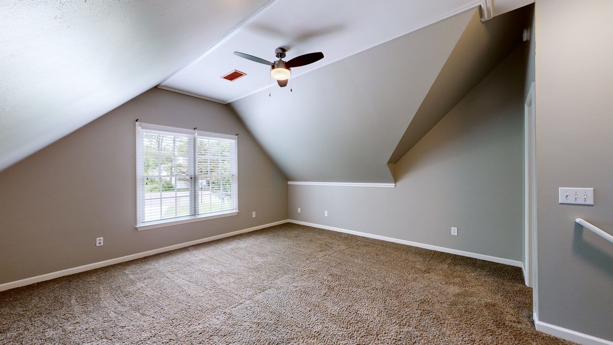 1546 W Northfield Blvd