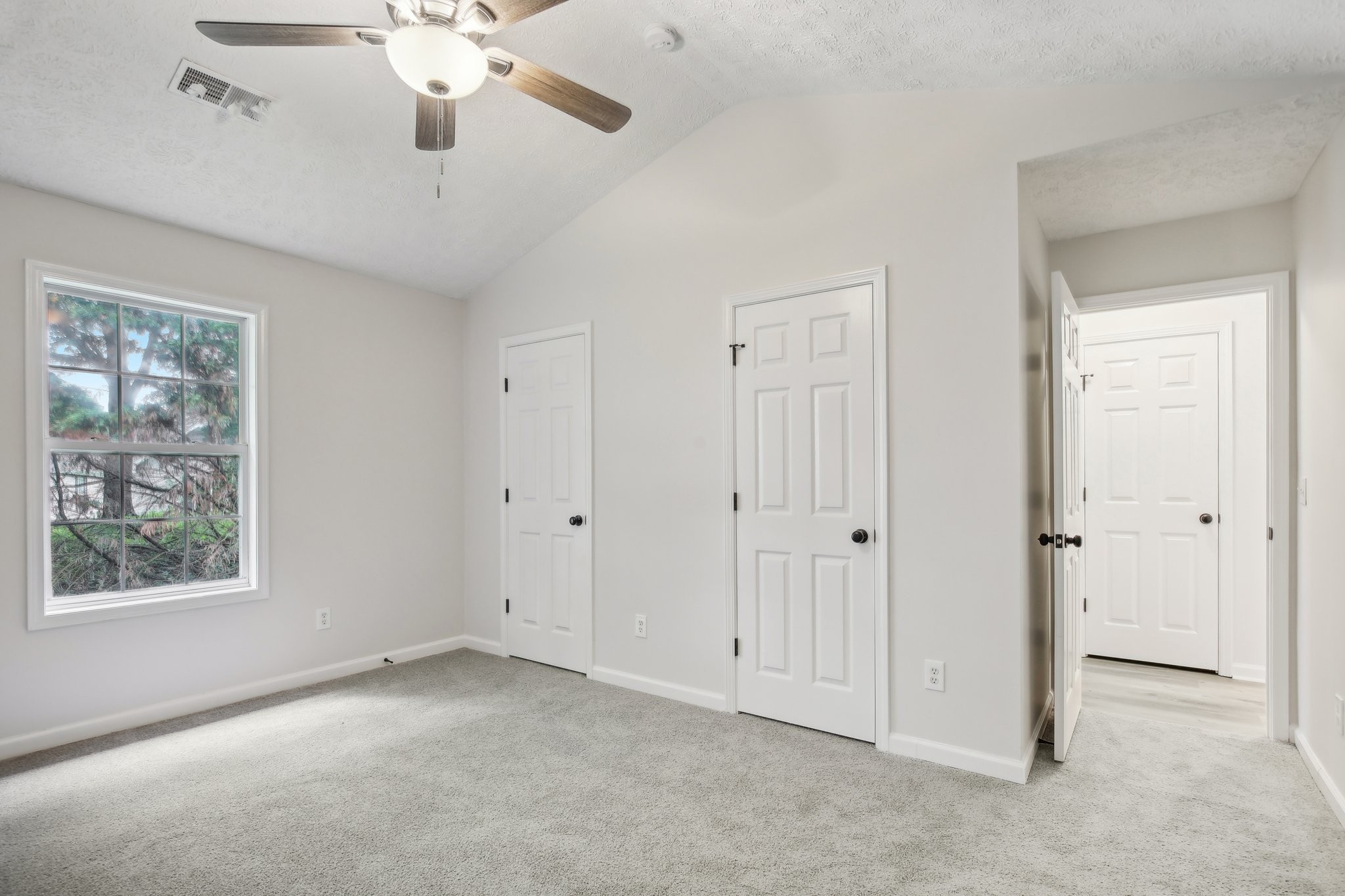 800 Browns Ln Unit: I3