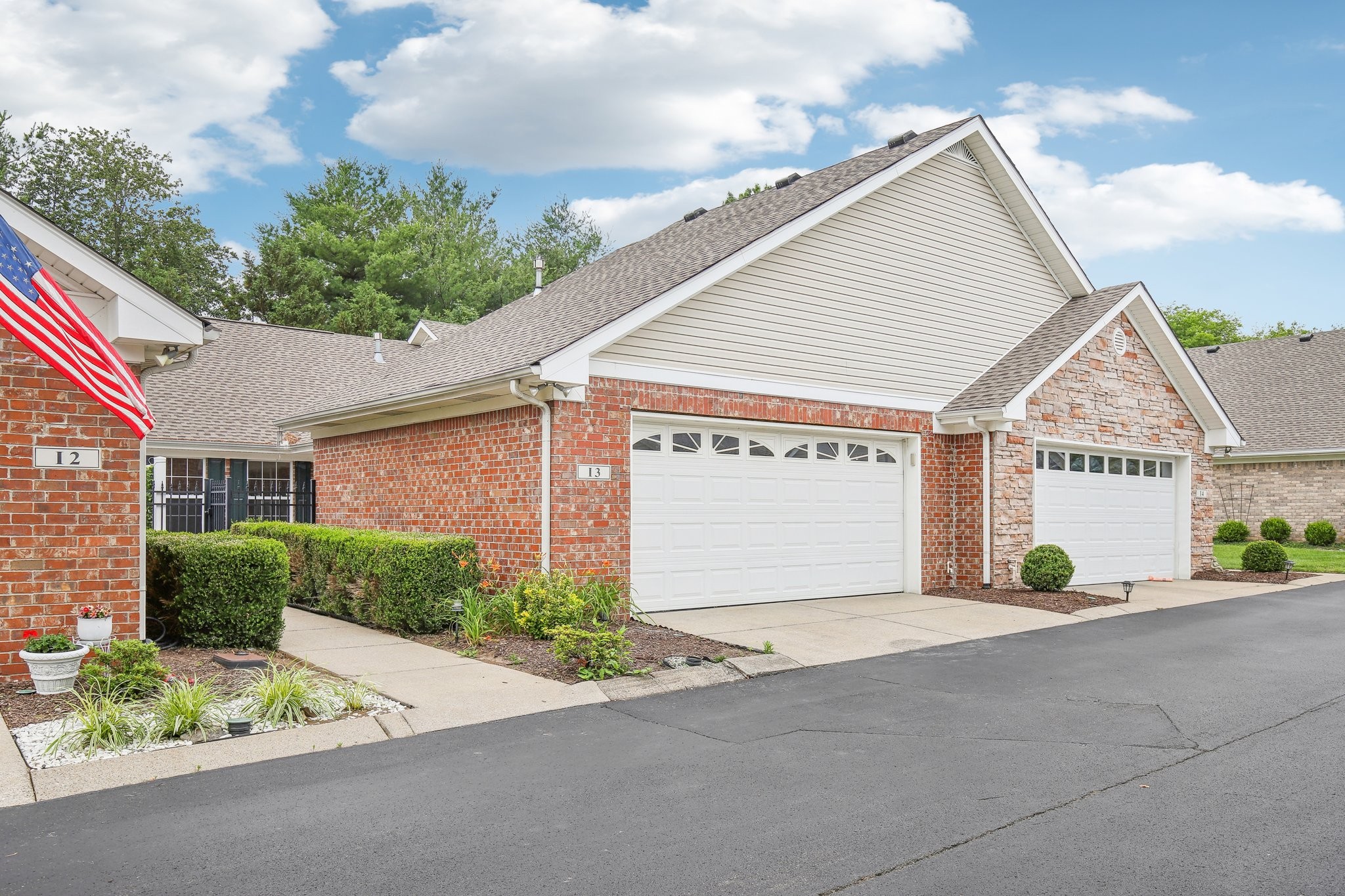 800 Browns Ln Unit: I3