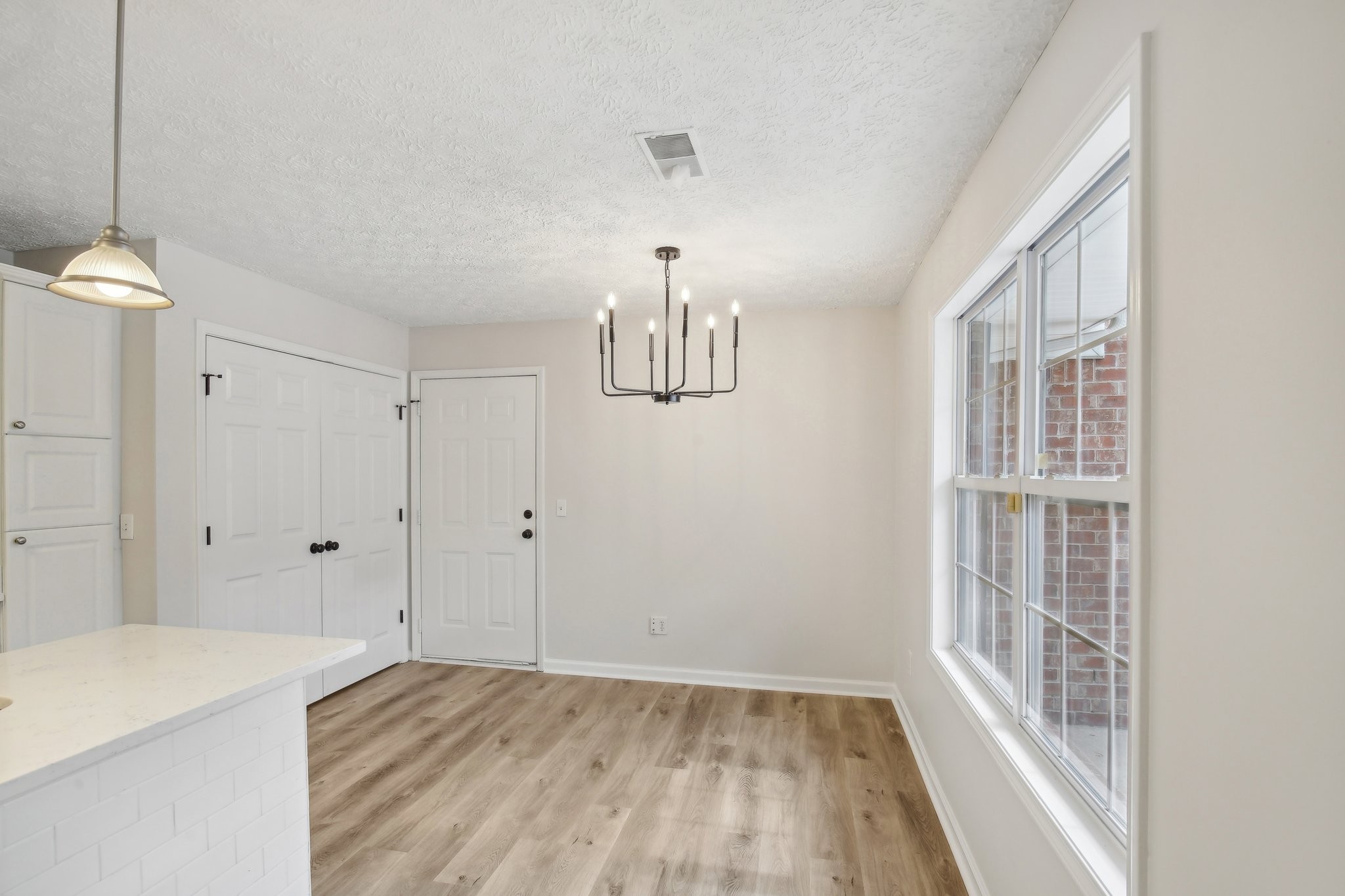 800 Browns Ln Unit: I3