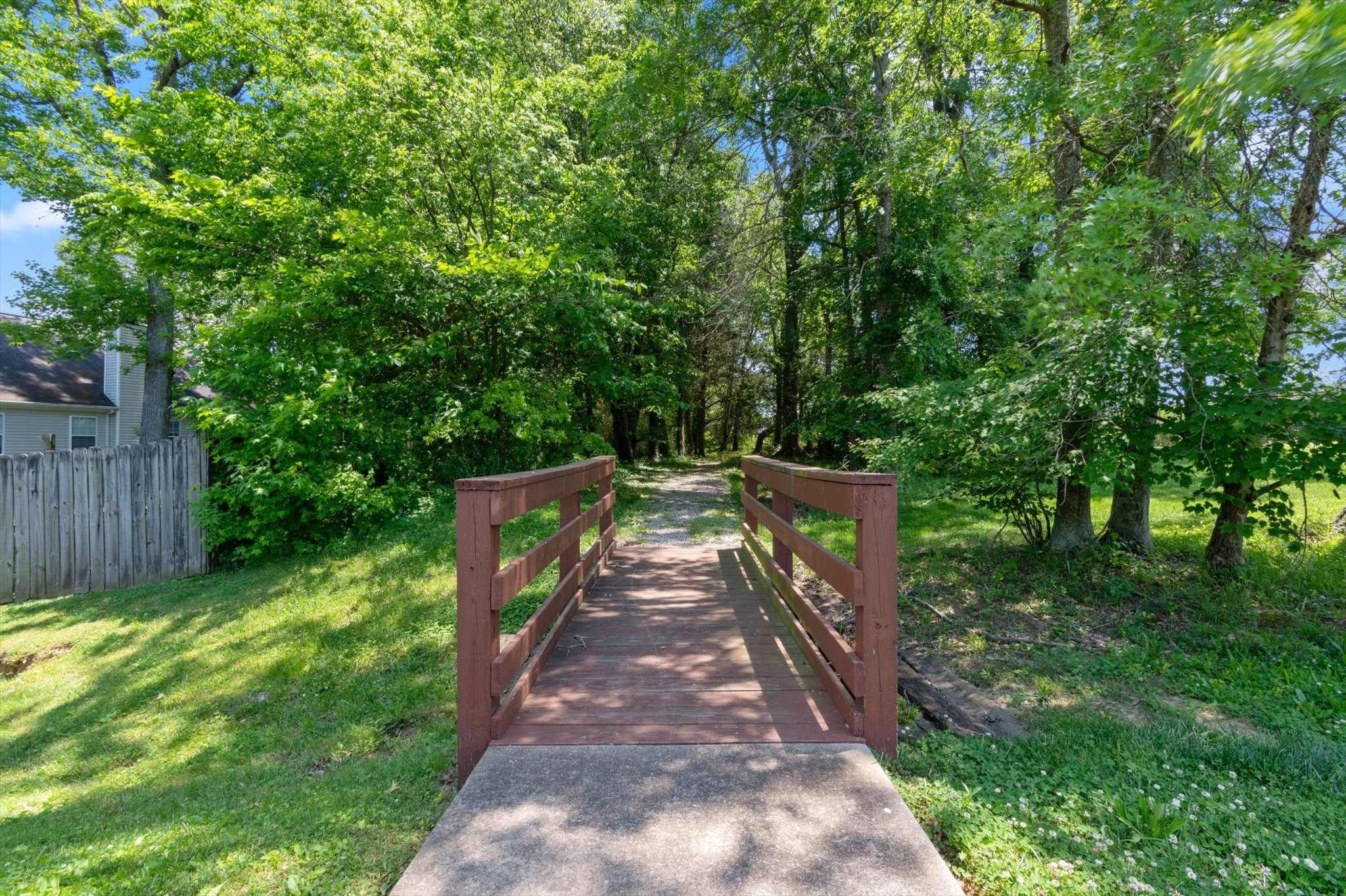 225 Foster Dr