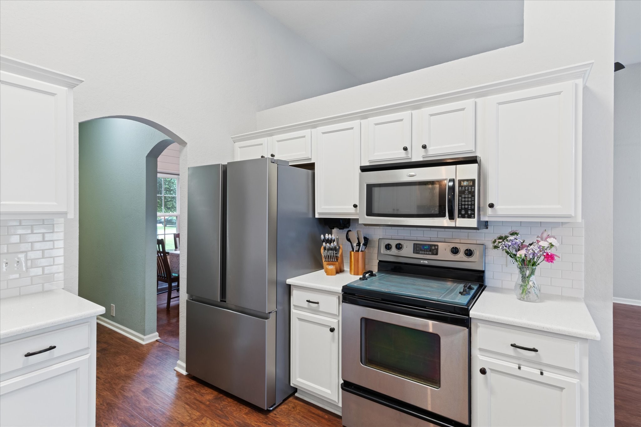 225 Foster Dr