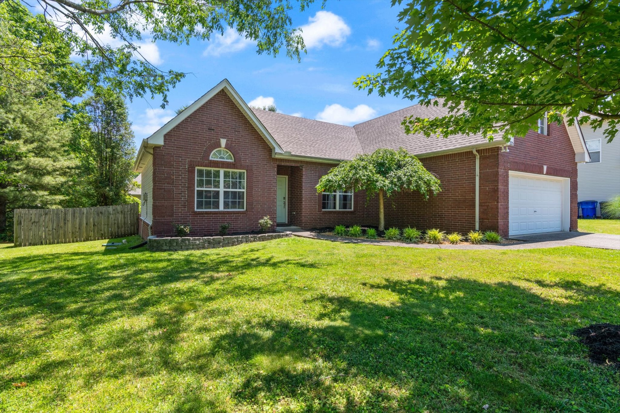 225 Foster Dr