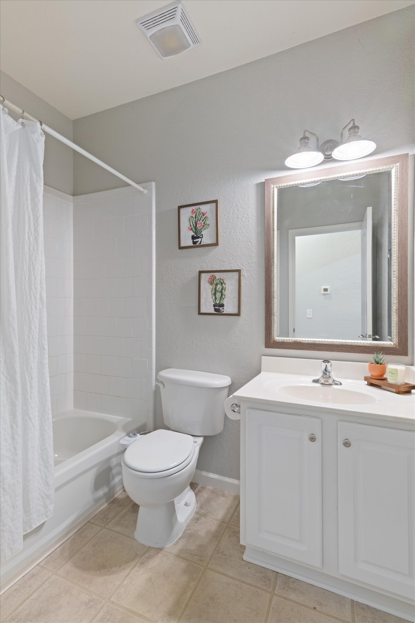 225 Foster Dr