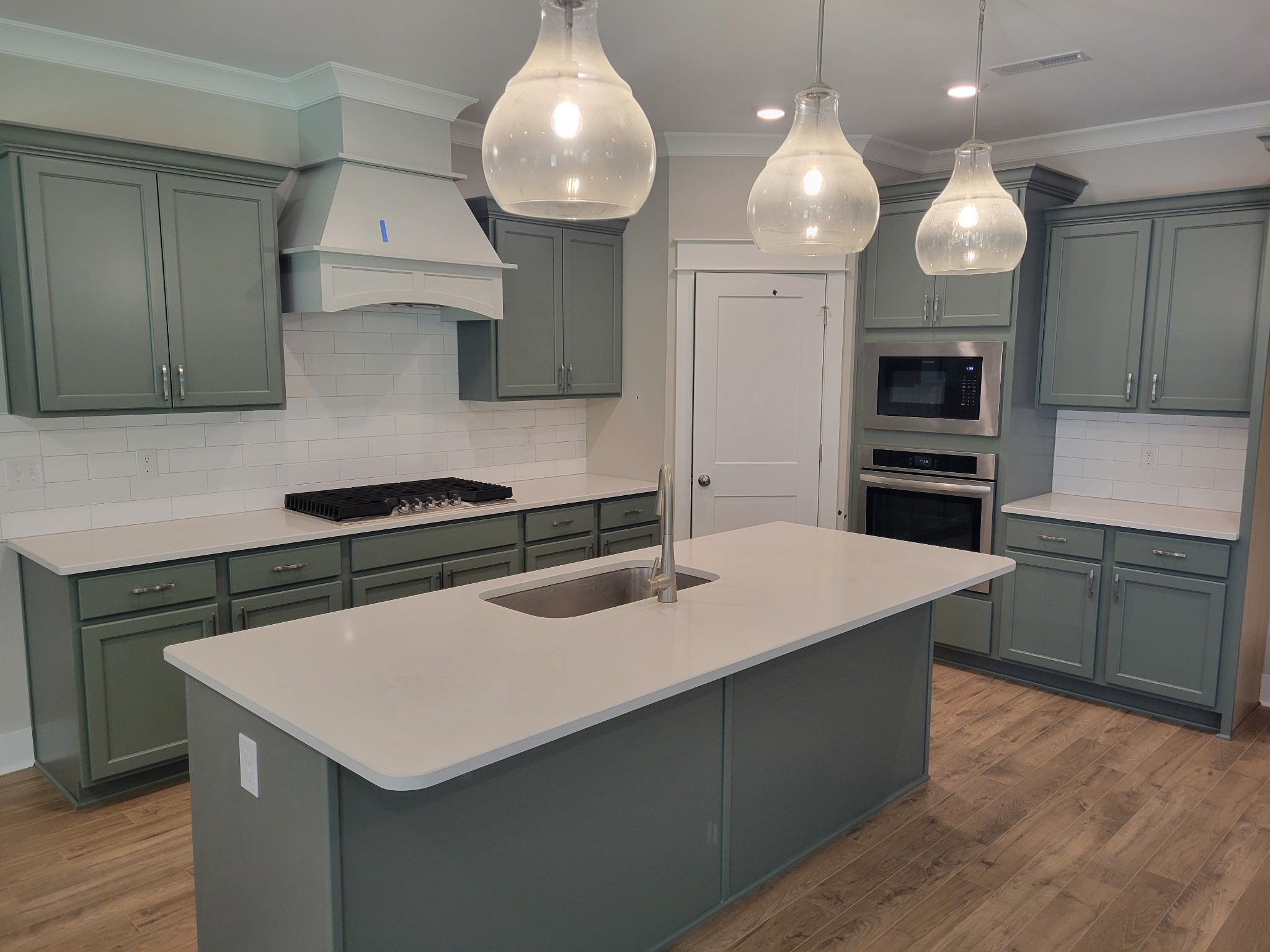 3301 Hopetown Way