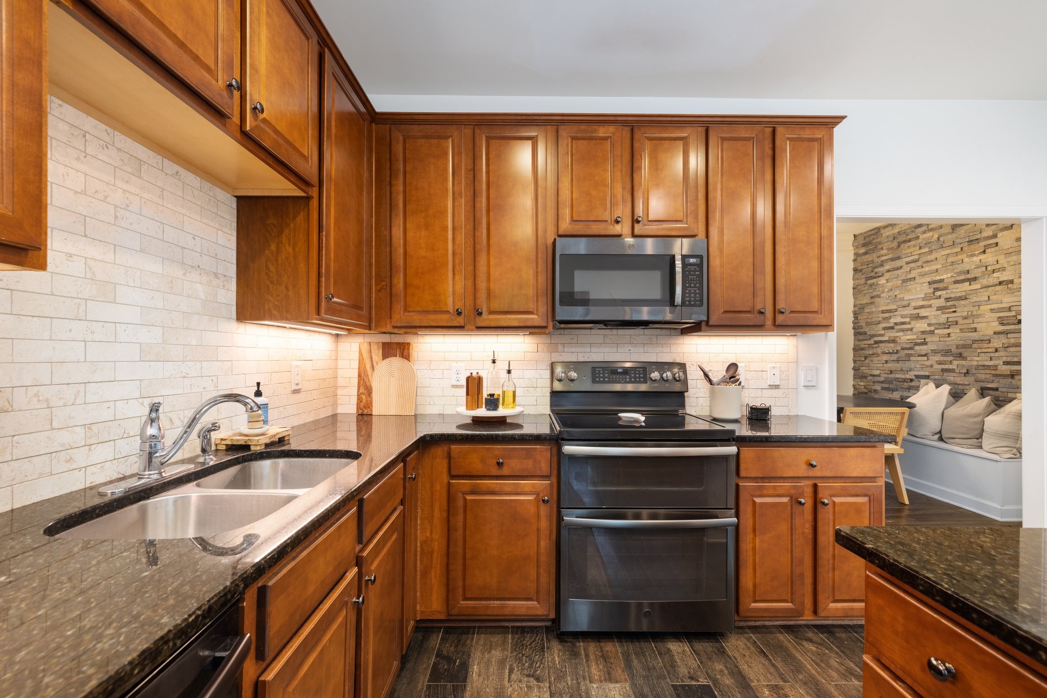 8142 Lenox Creekside Dr