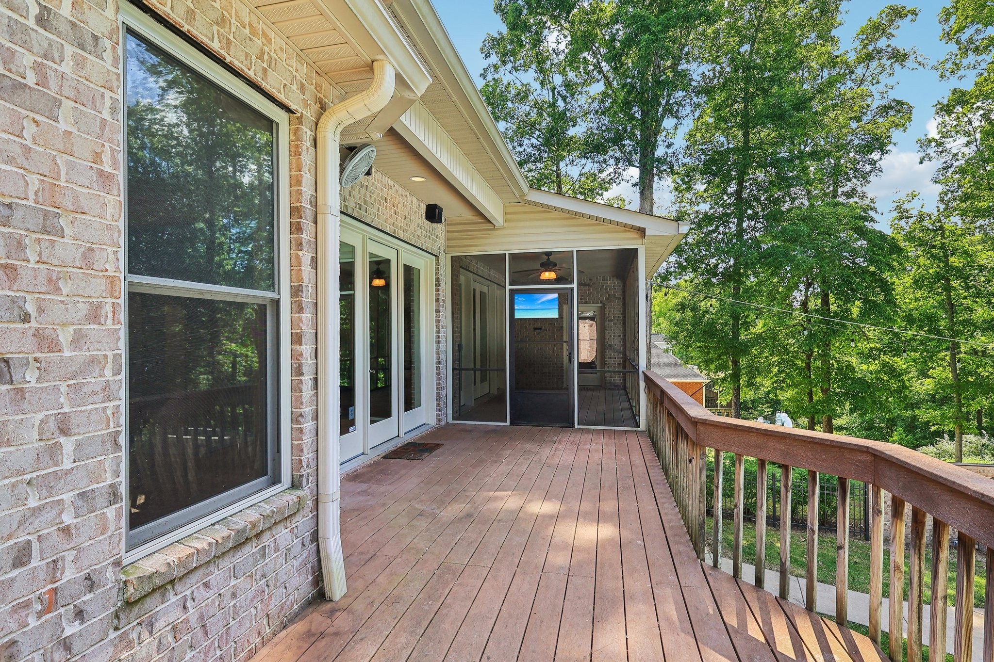 2562 Spears Way