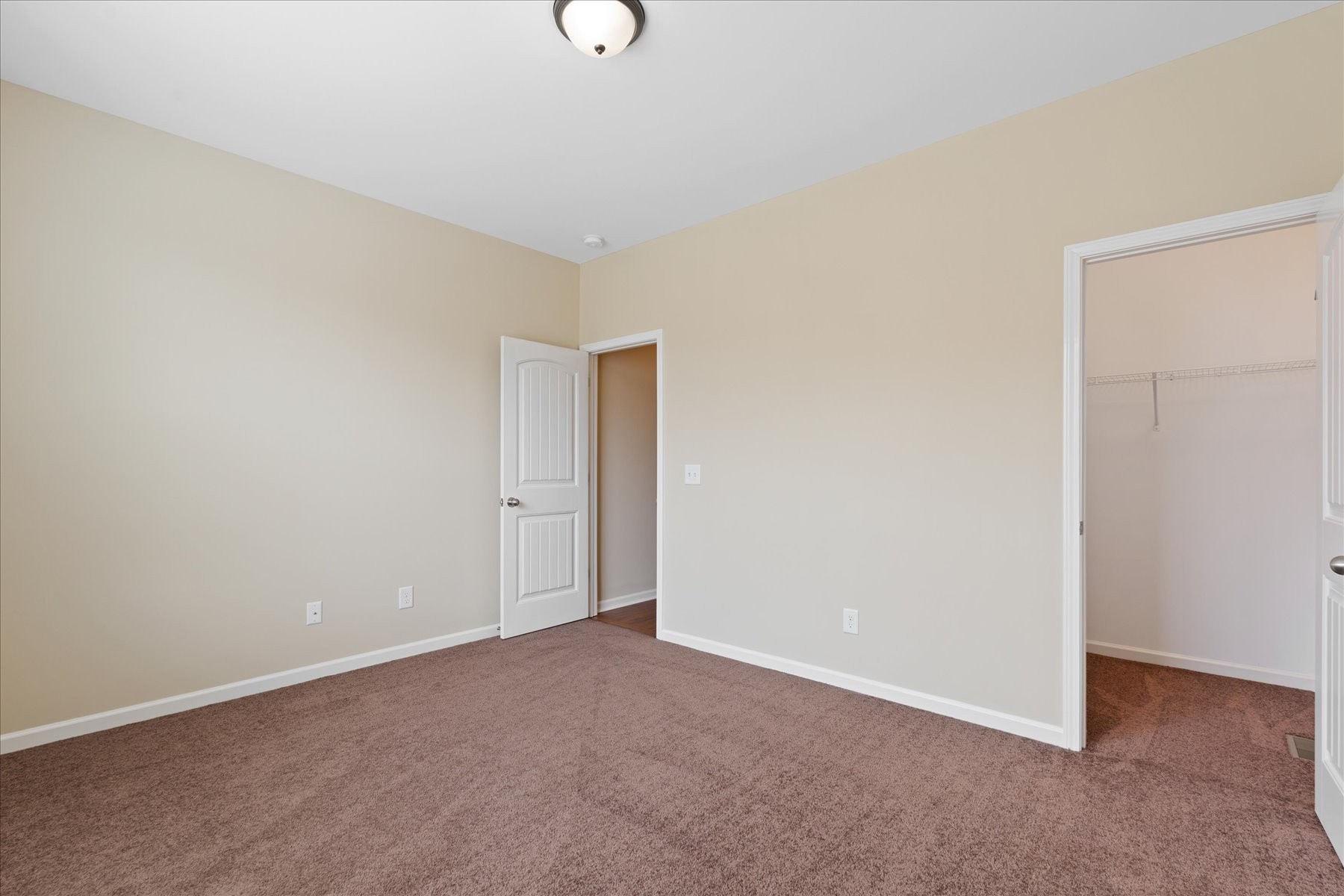 2142 Kirkwood Dr