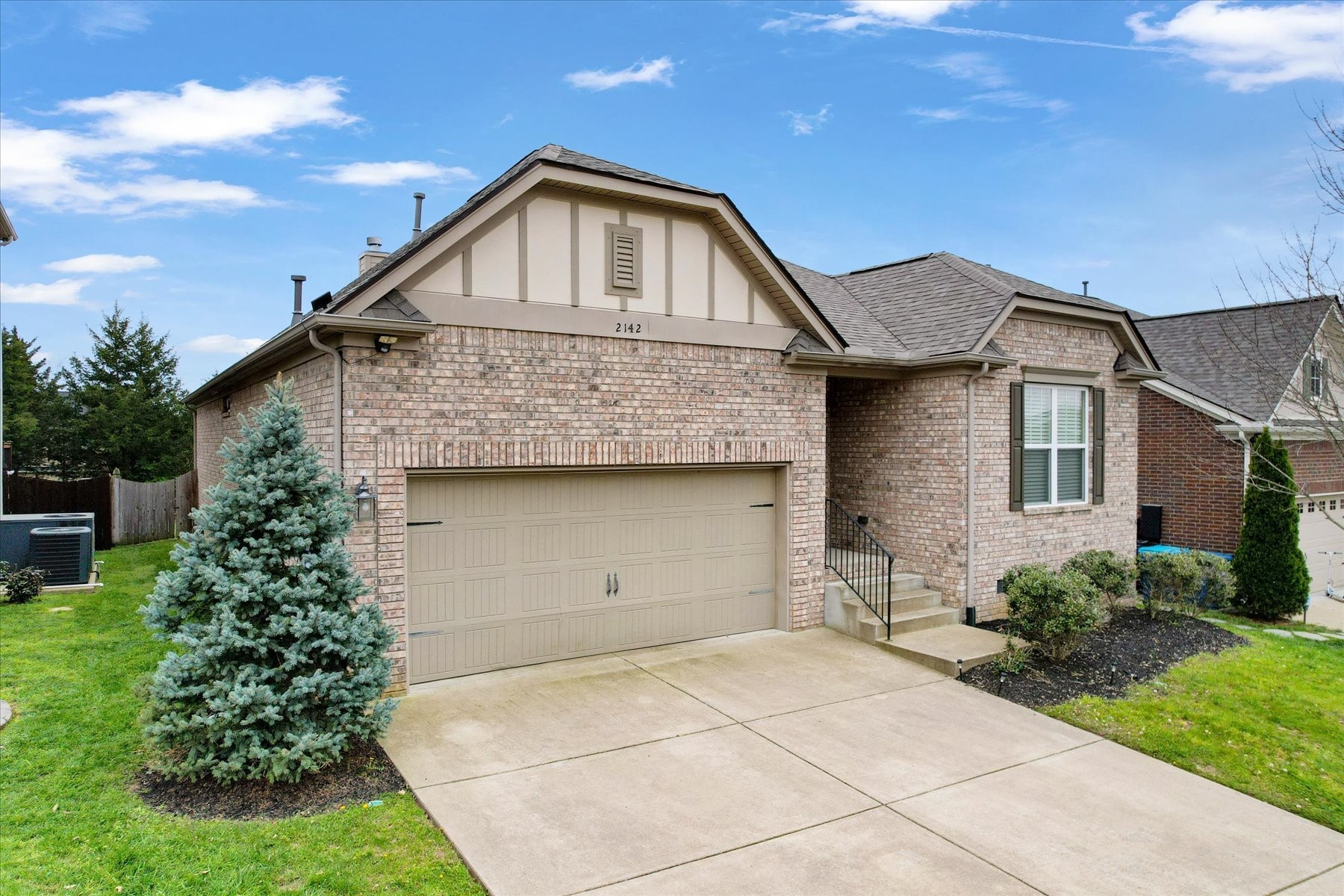 2142 Kirkwood Dr