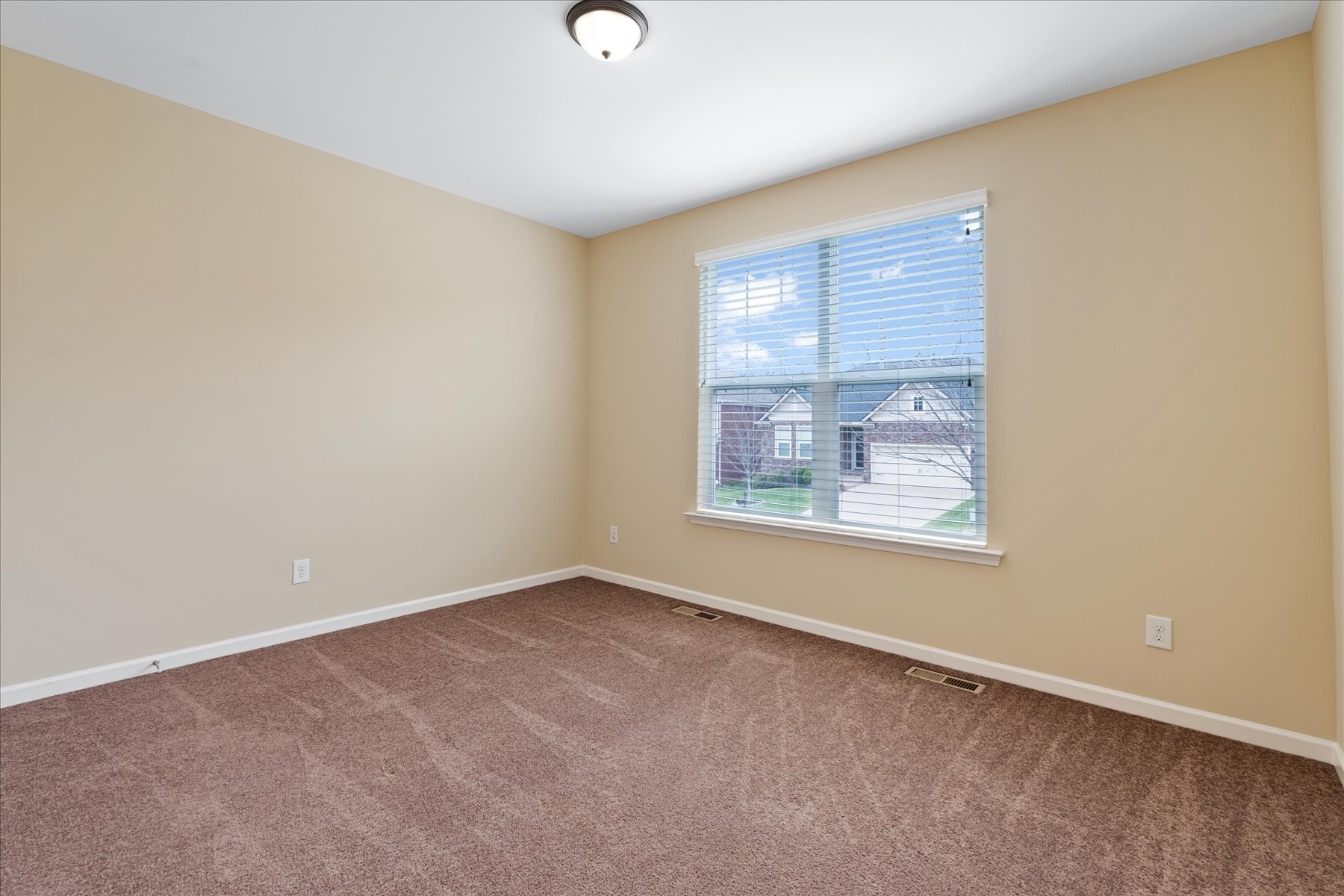 2142 Kirkwood Dr