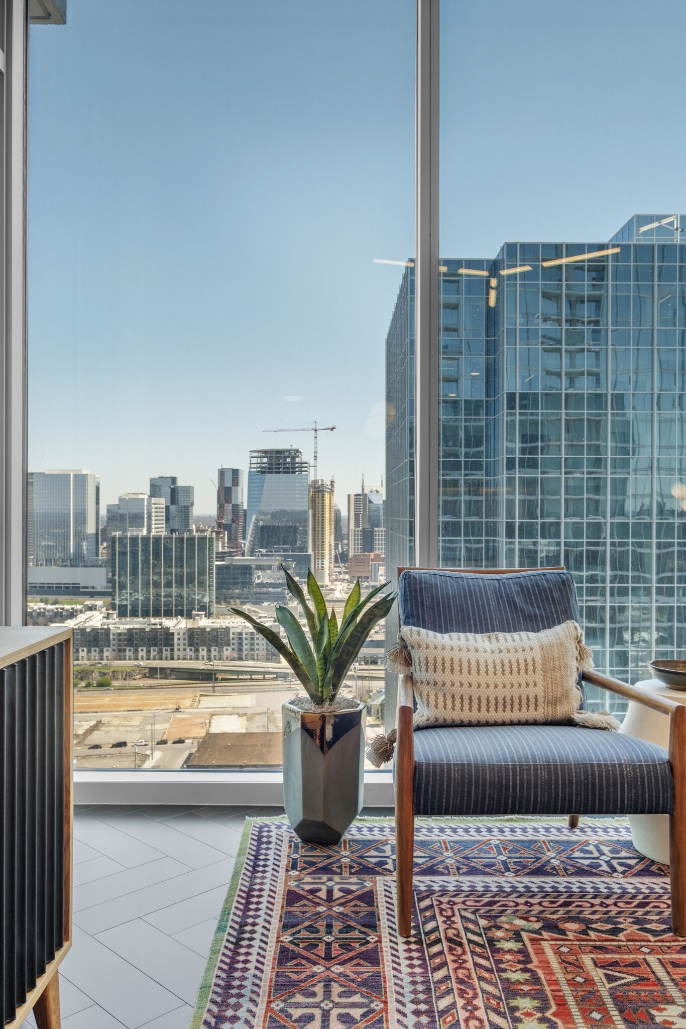1616 West End Ave Unit: 2303