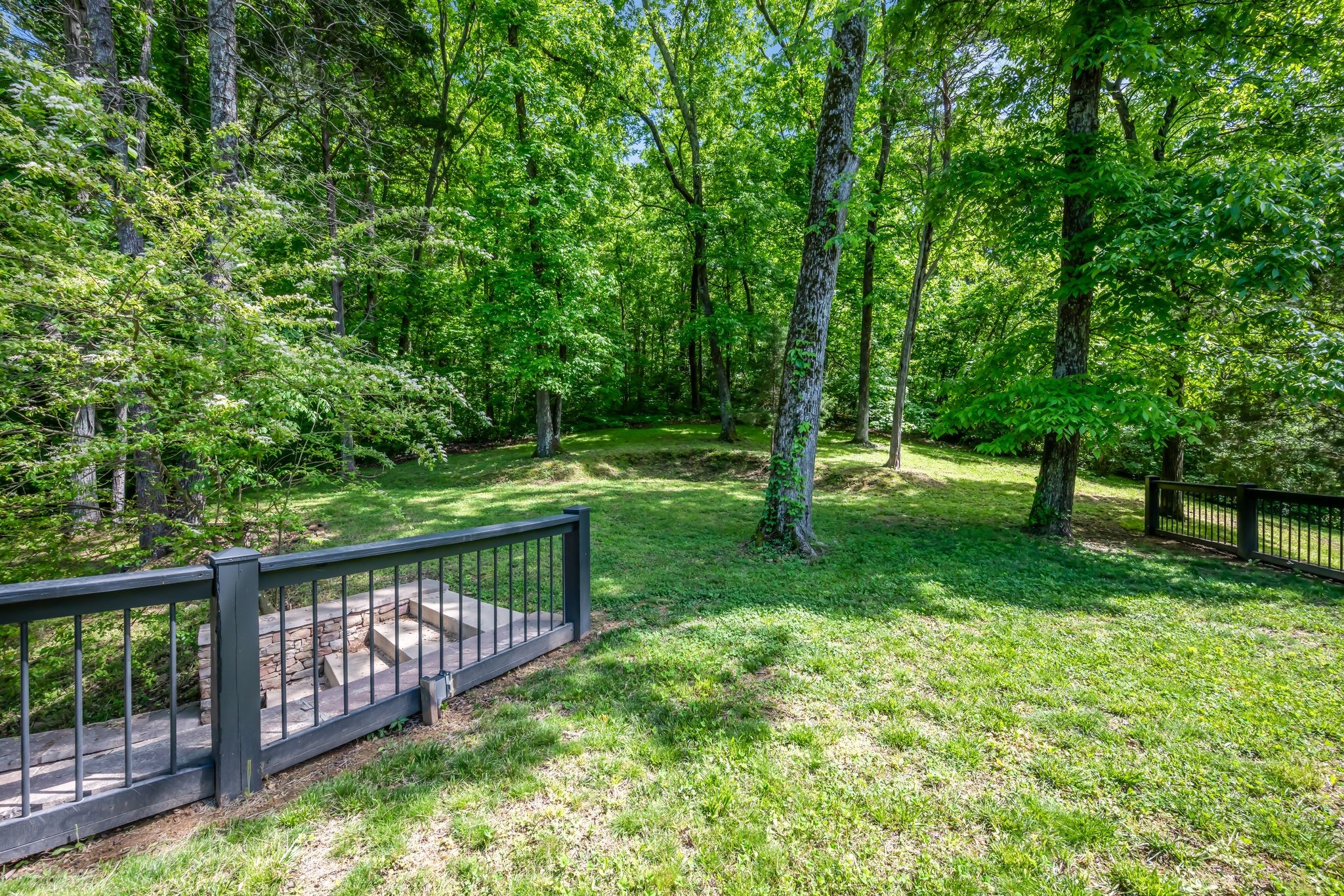 5546 Riverview Dr