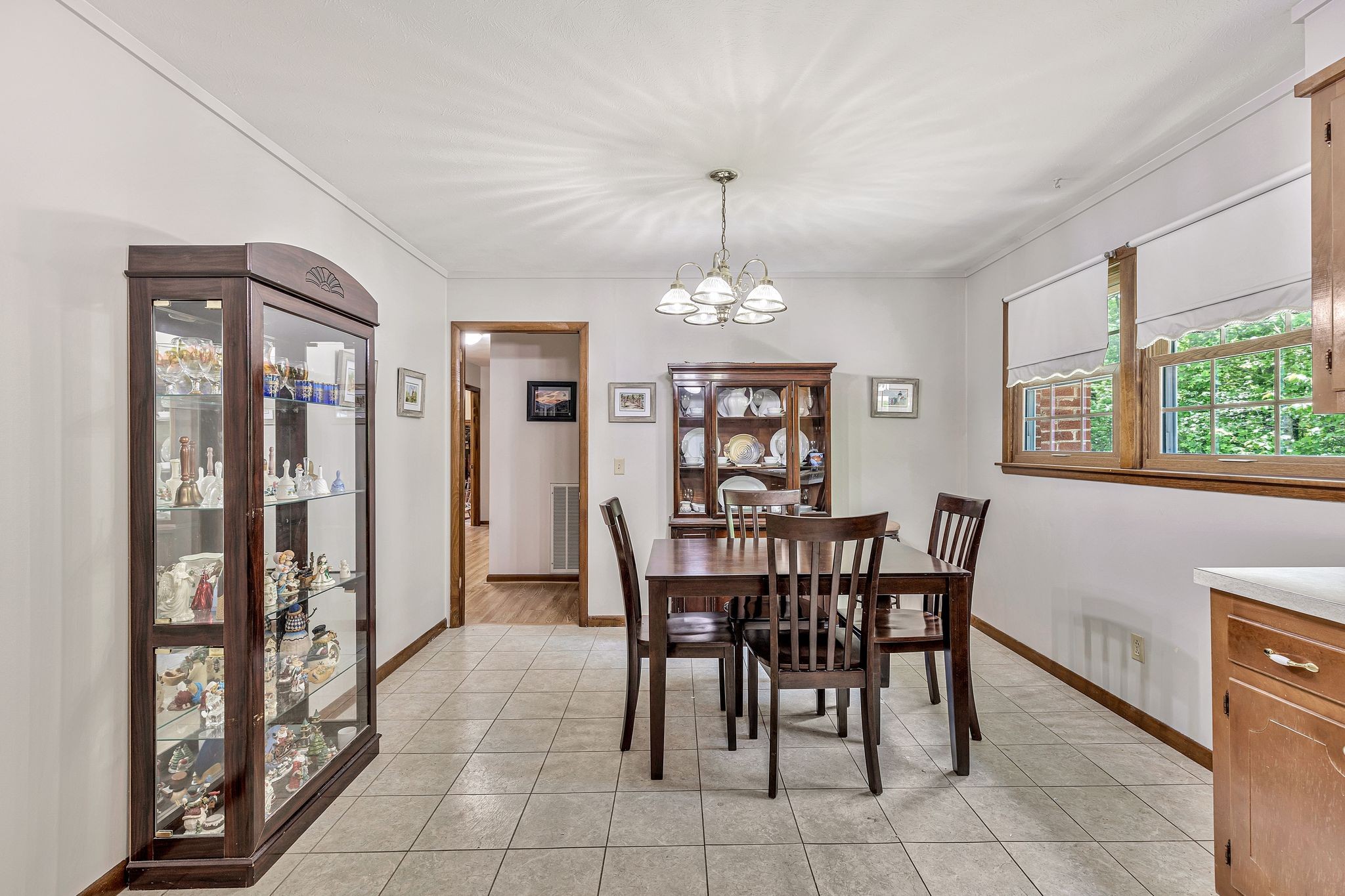 1493 Highway 100