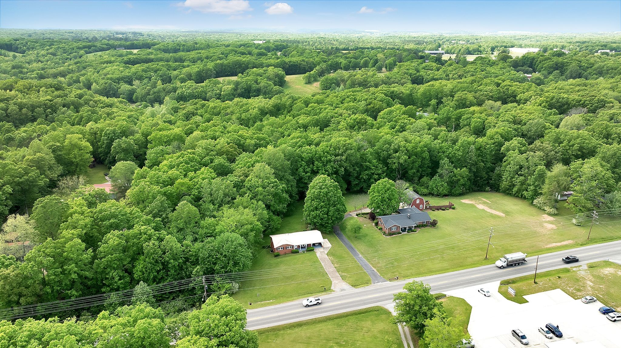 1493 Highway 100