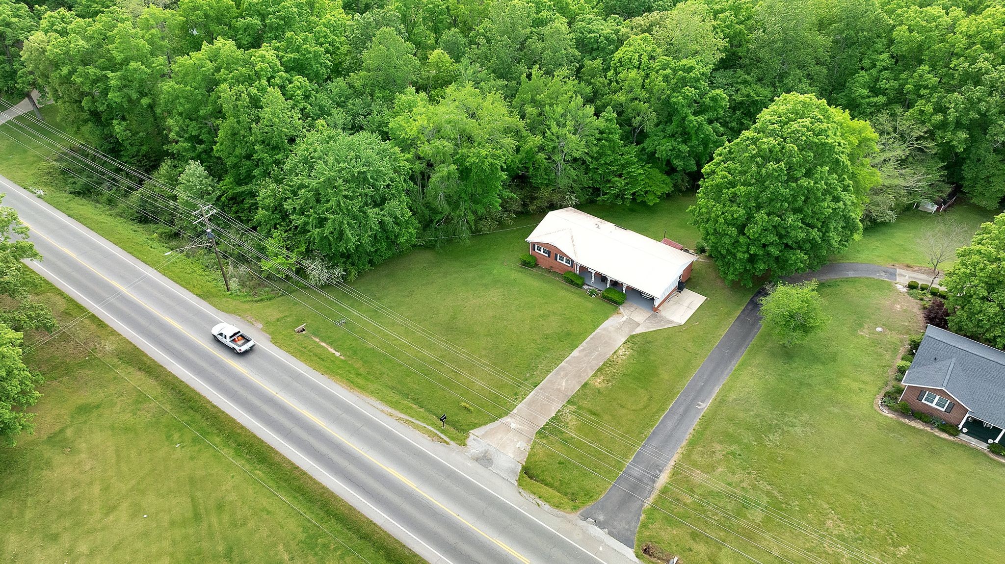 1493 Highway 100