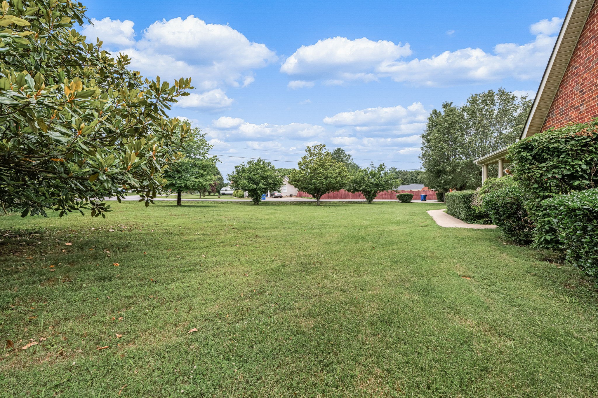 102 Loxley Lane