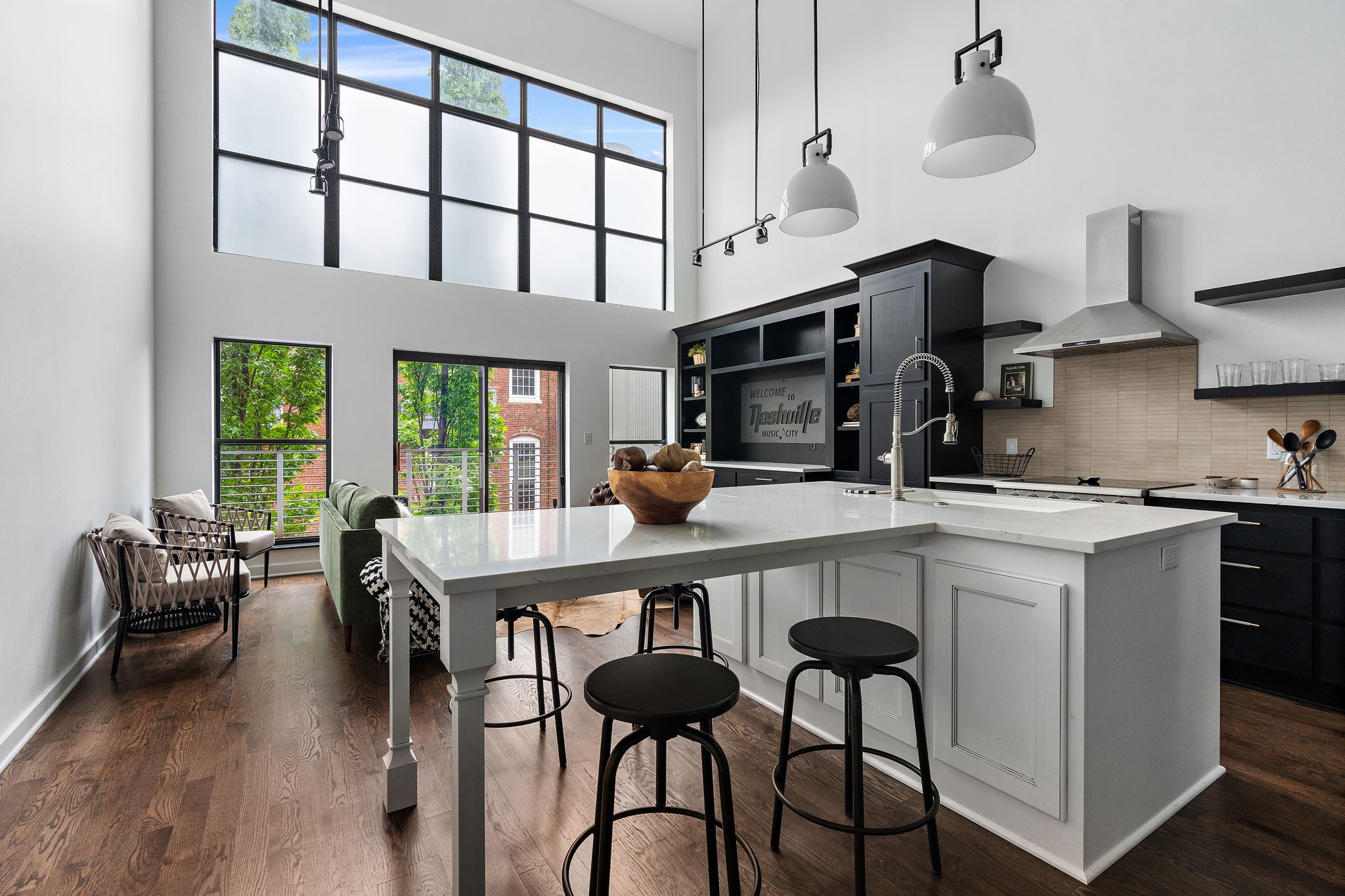 1352 Rosa L Parks Blvd Unit: 405