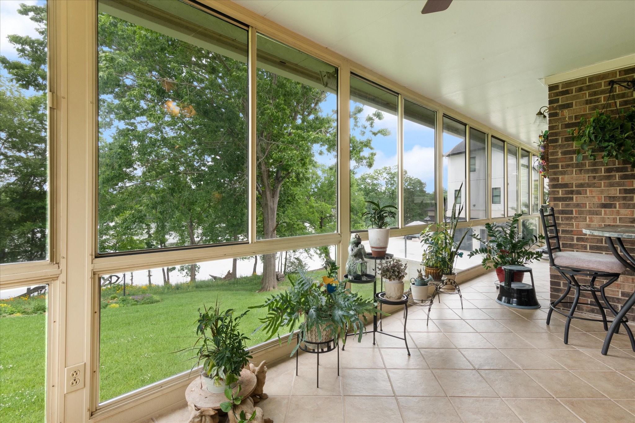 1627 Glenhaven Dr