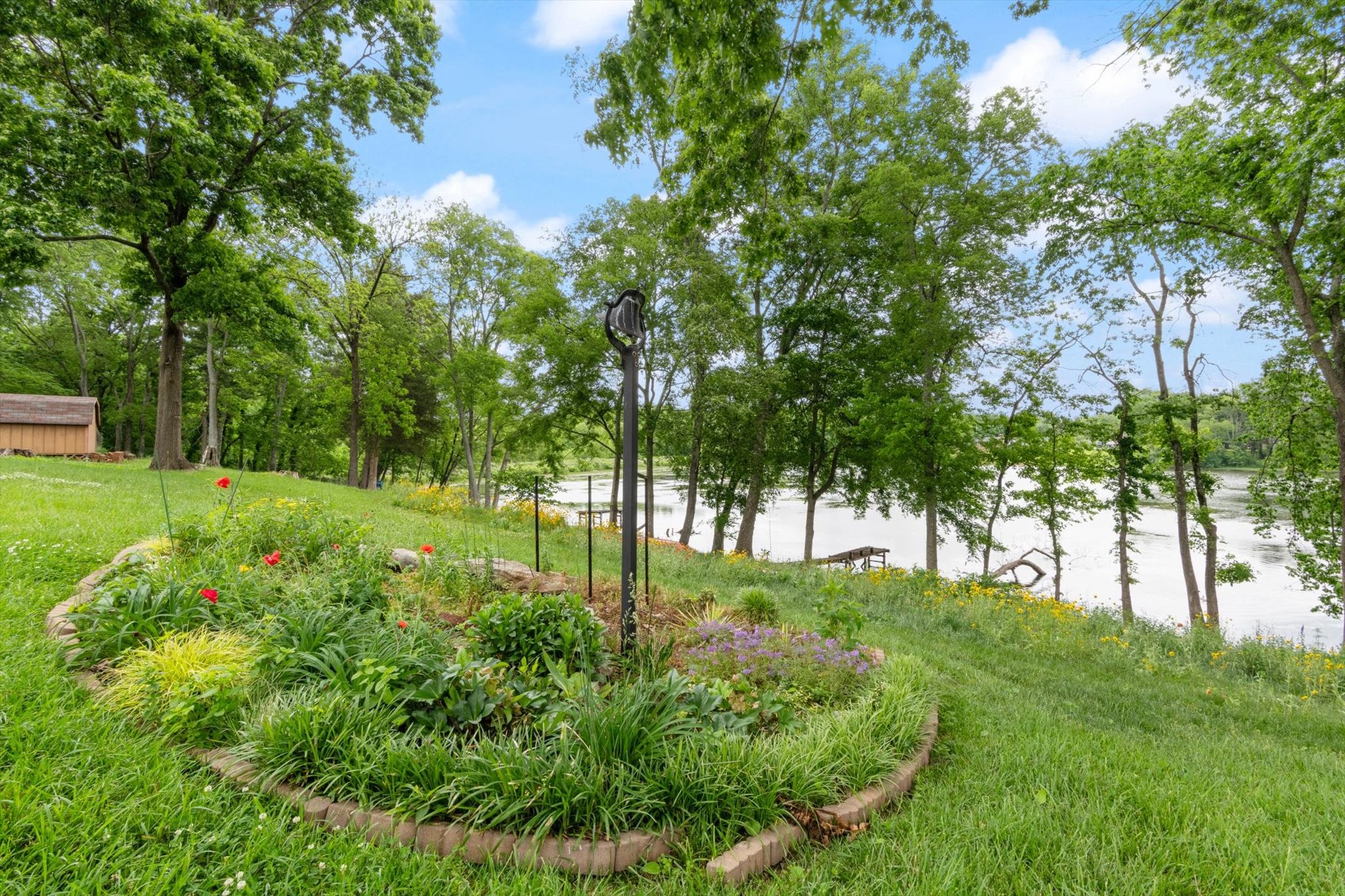 1627 Glenhaven Dr