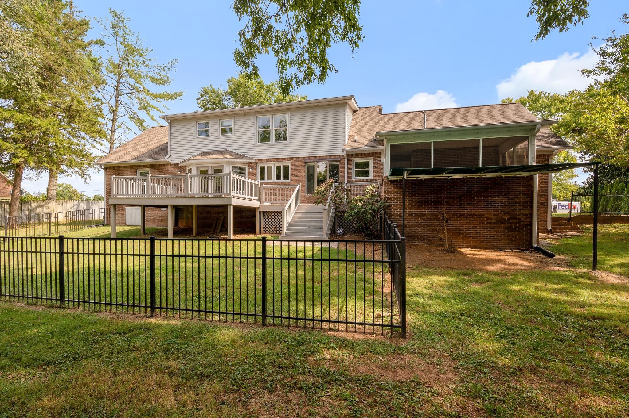 611 Warrior Dr
