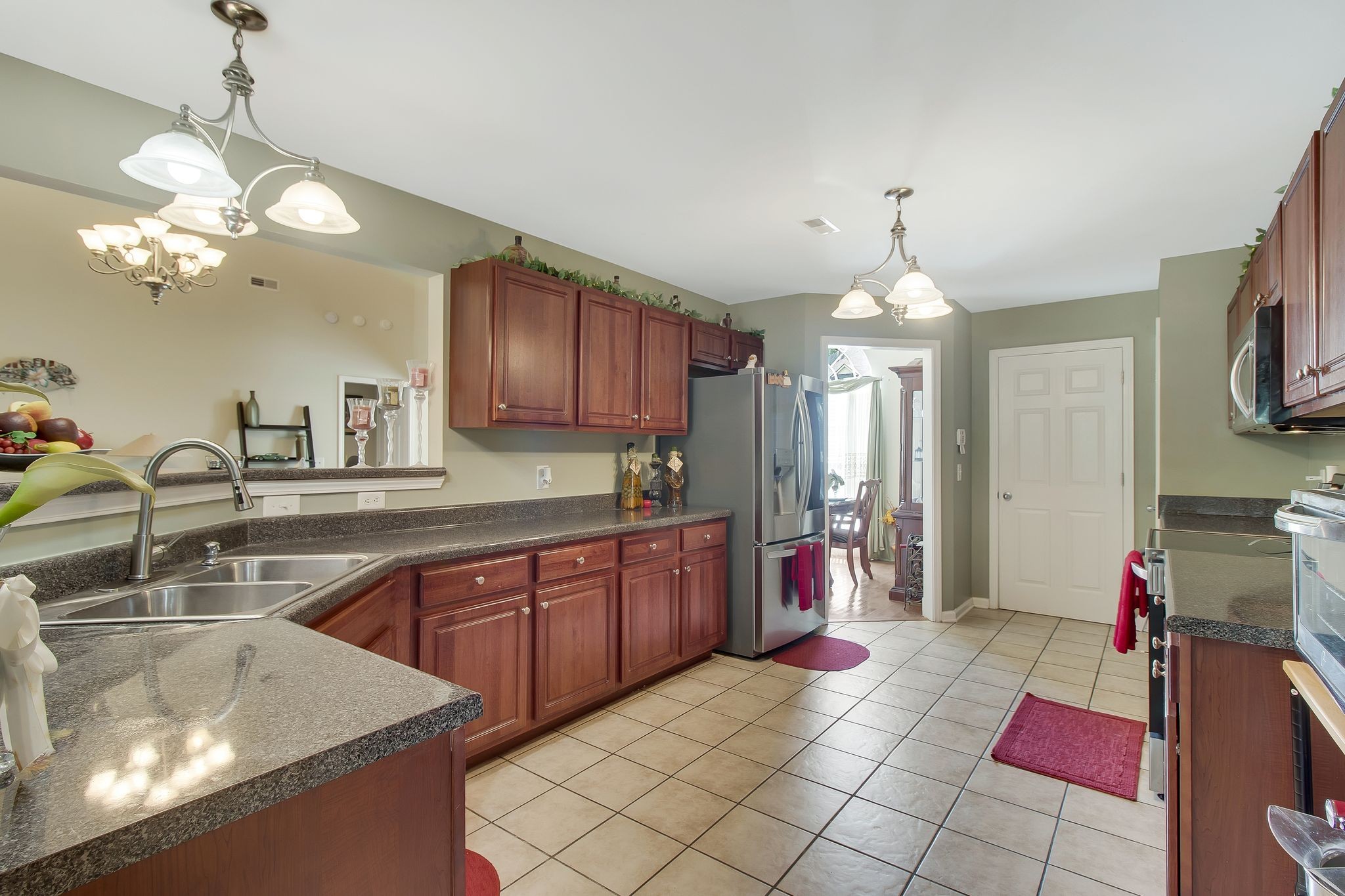 534 Willow Hill Cir