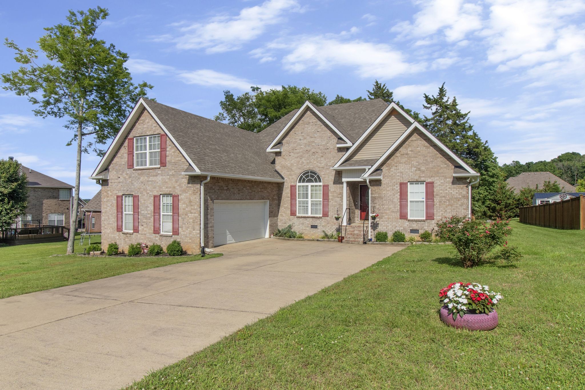 534 Willow Hill Cir