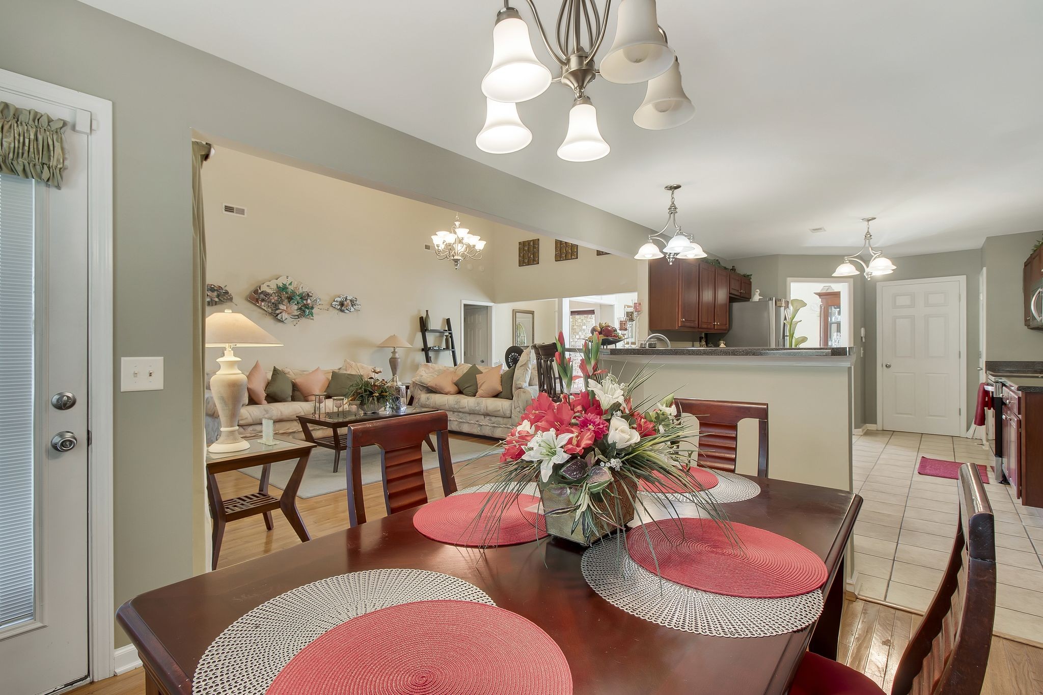 534 Willow Hill Cir