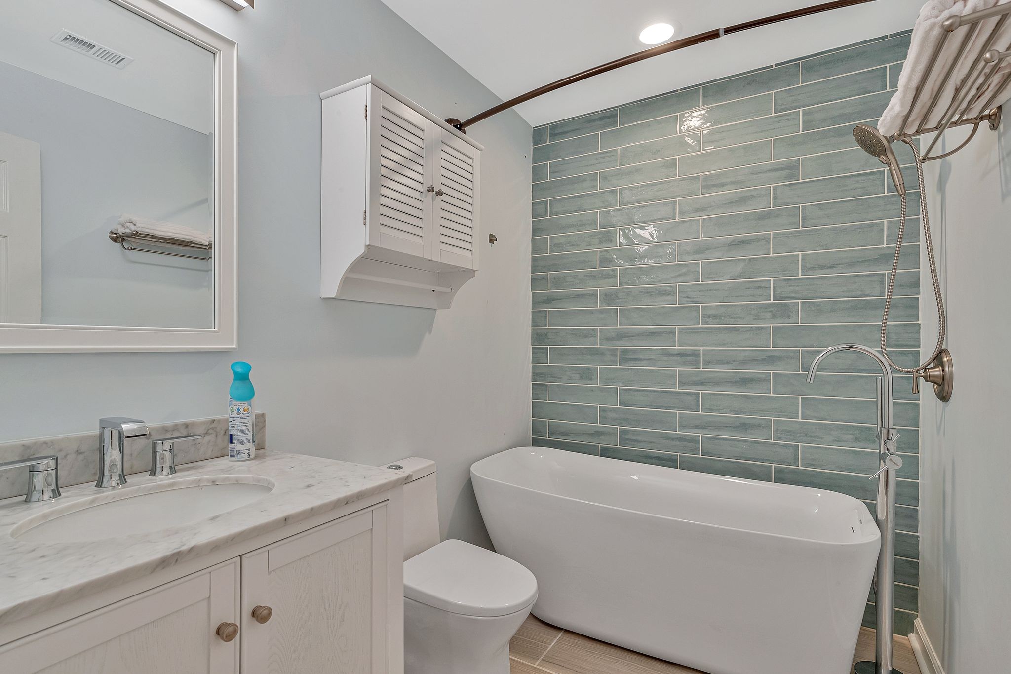 237 Boxmere Pl